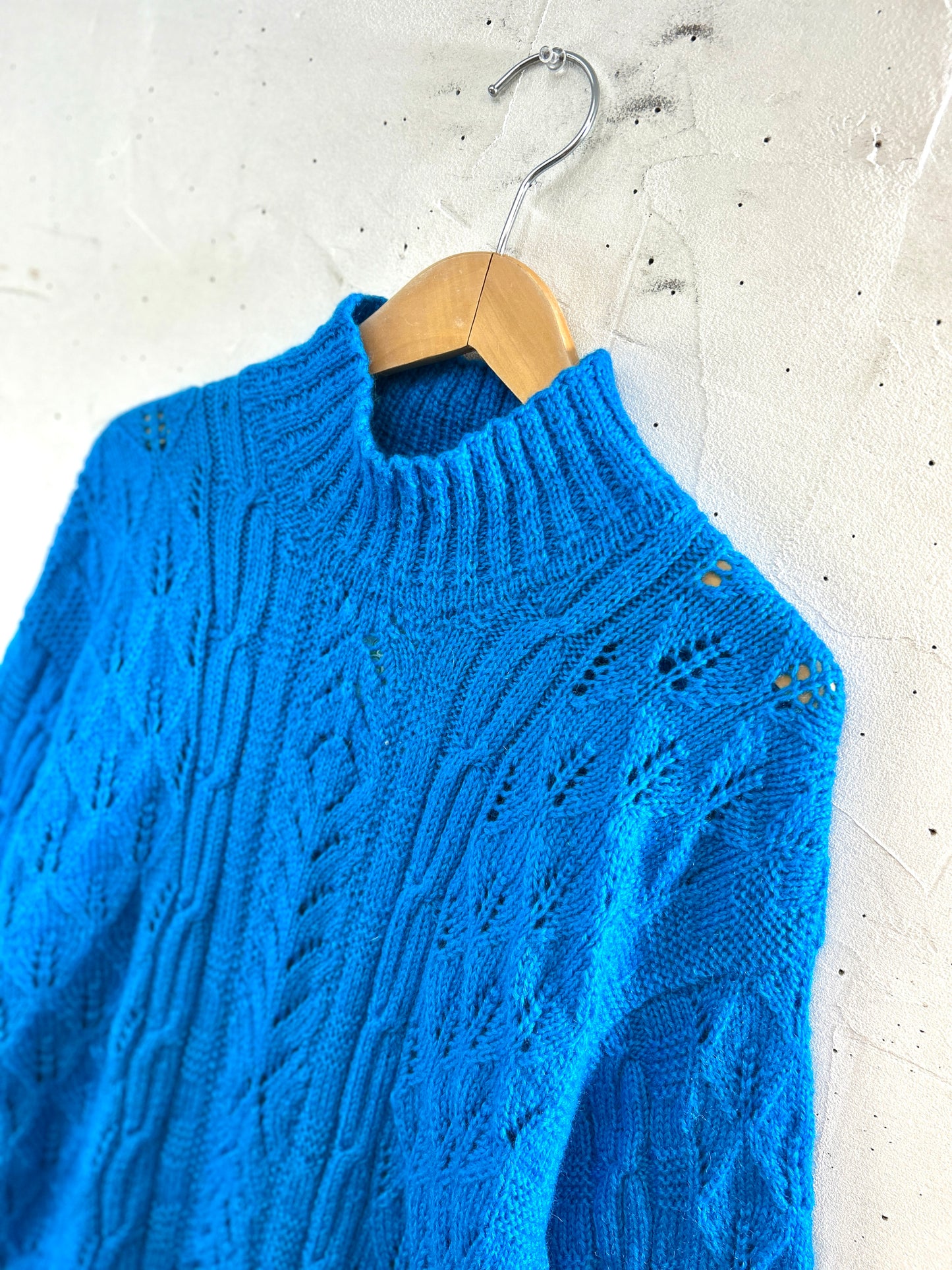 Vintage Hand Knit Sweater [J30566]