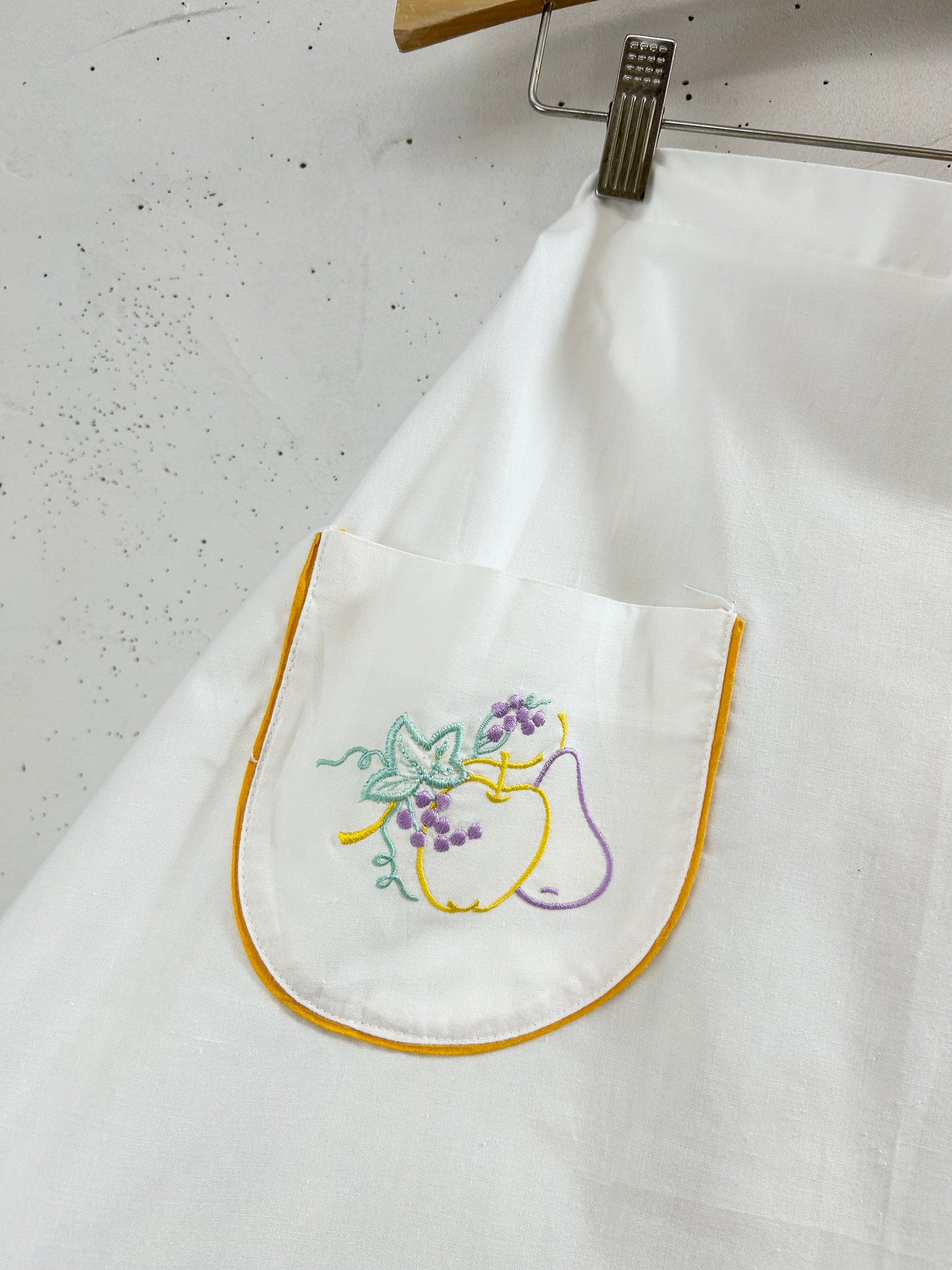 Vintage Apron [H33550]
