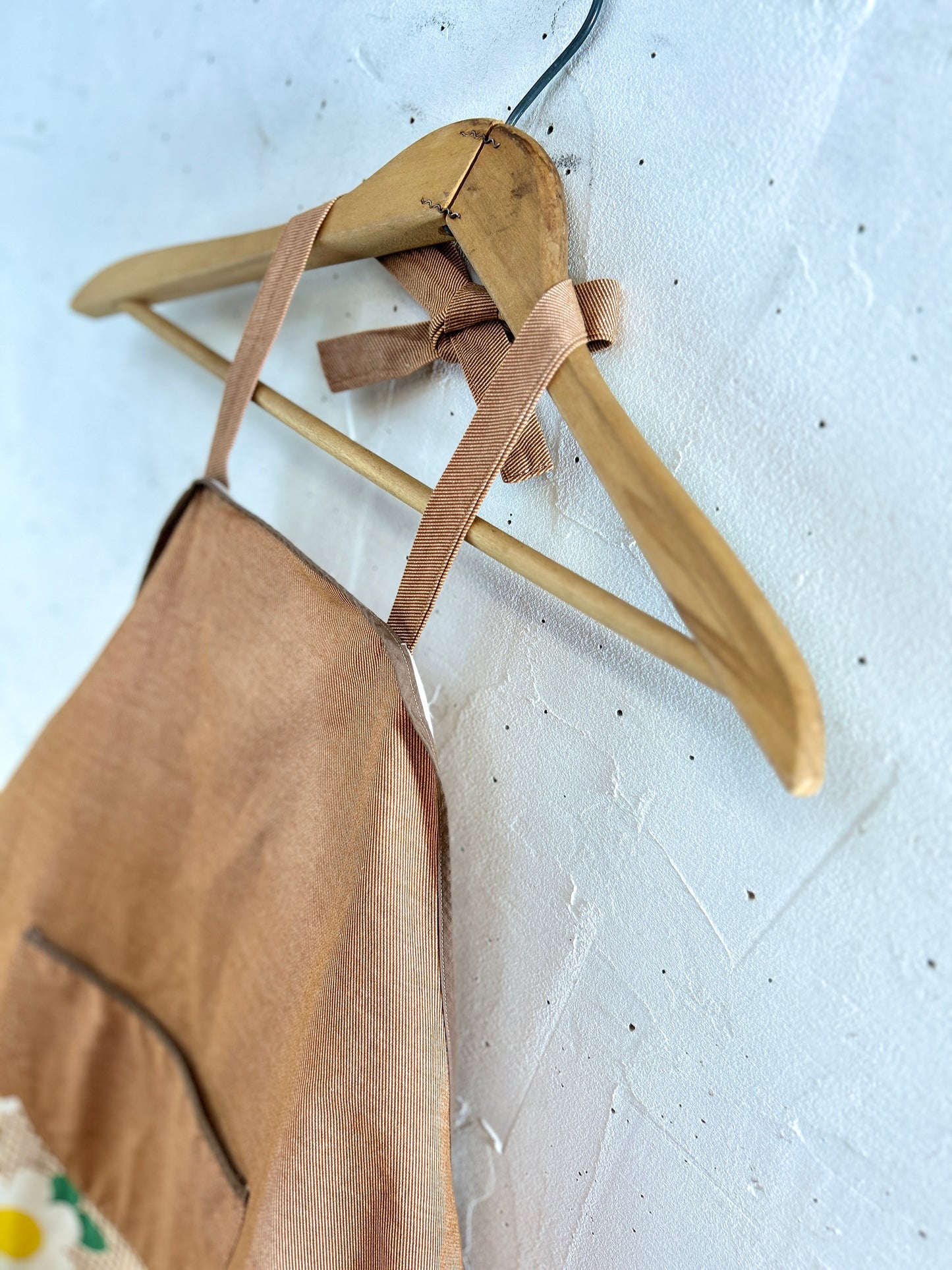 Vintage Apron [J30393]