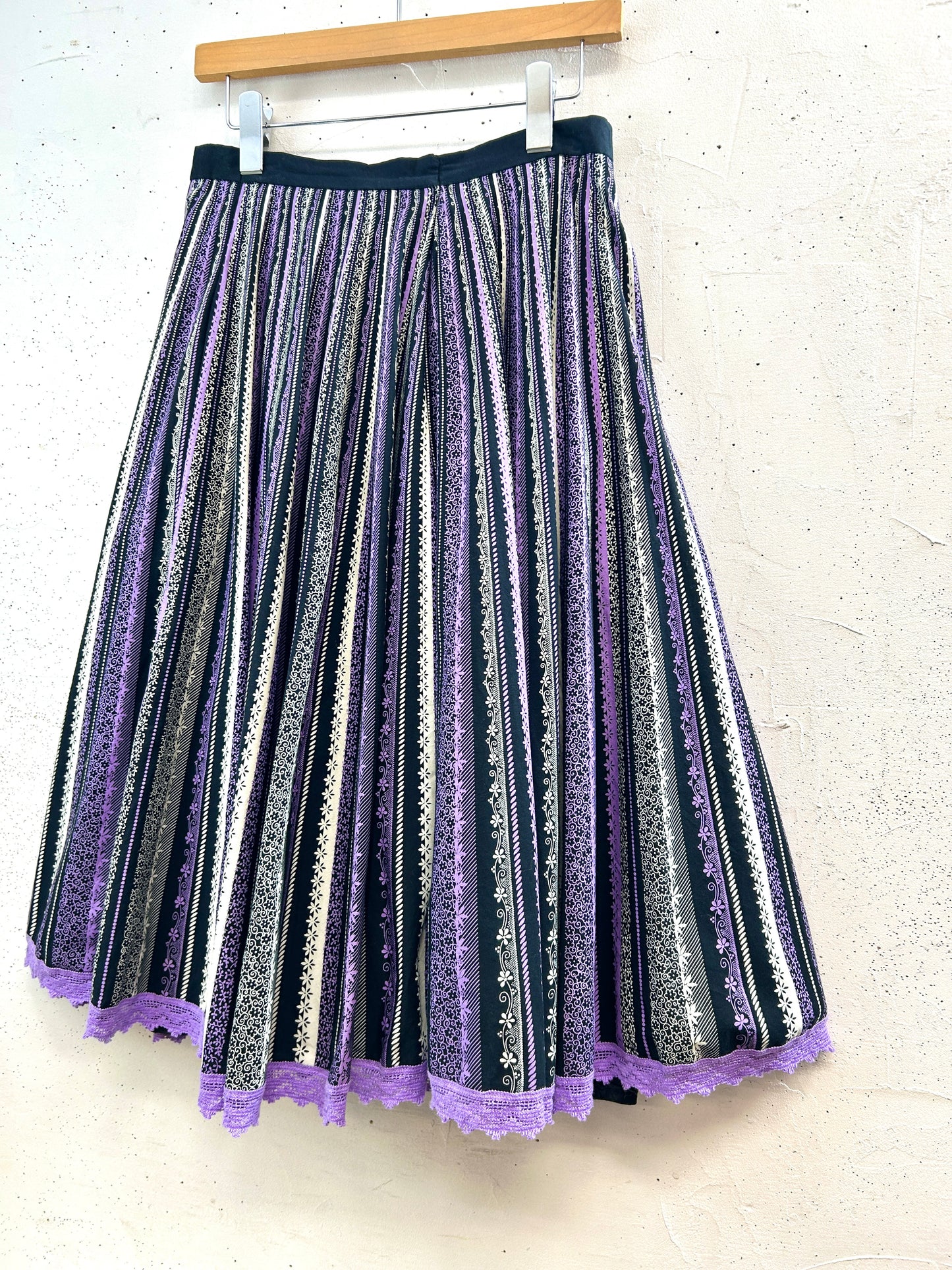 Vintage Tyrol Skirt  [E32537]