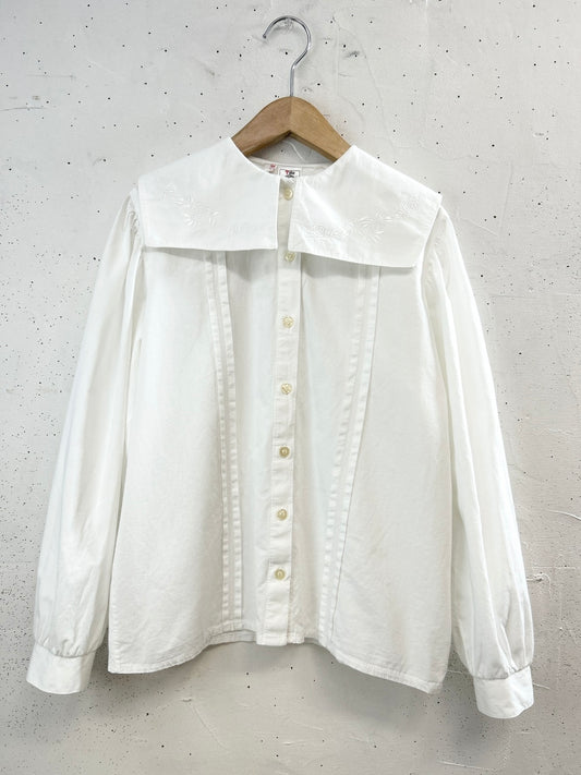 Vintage White Blouse [E32318]