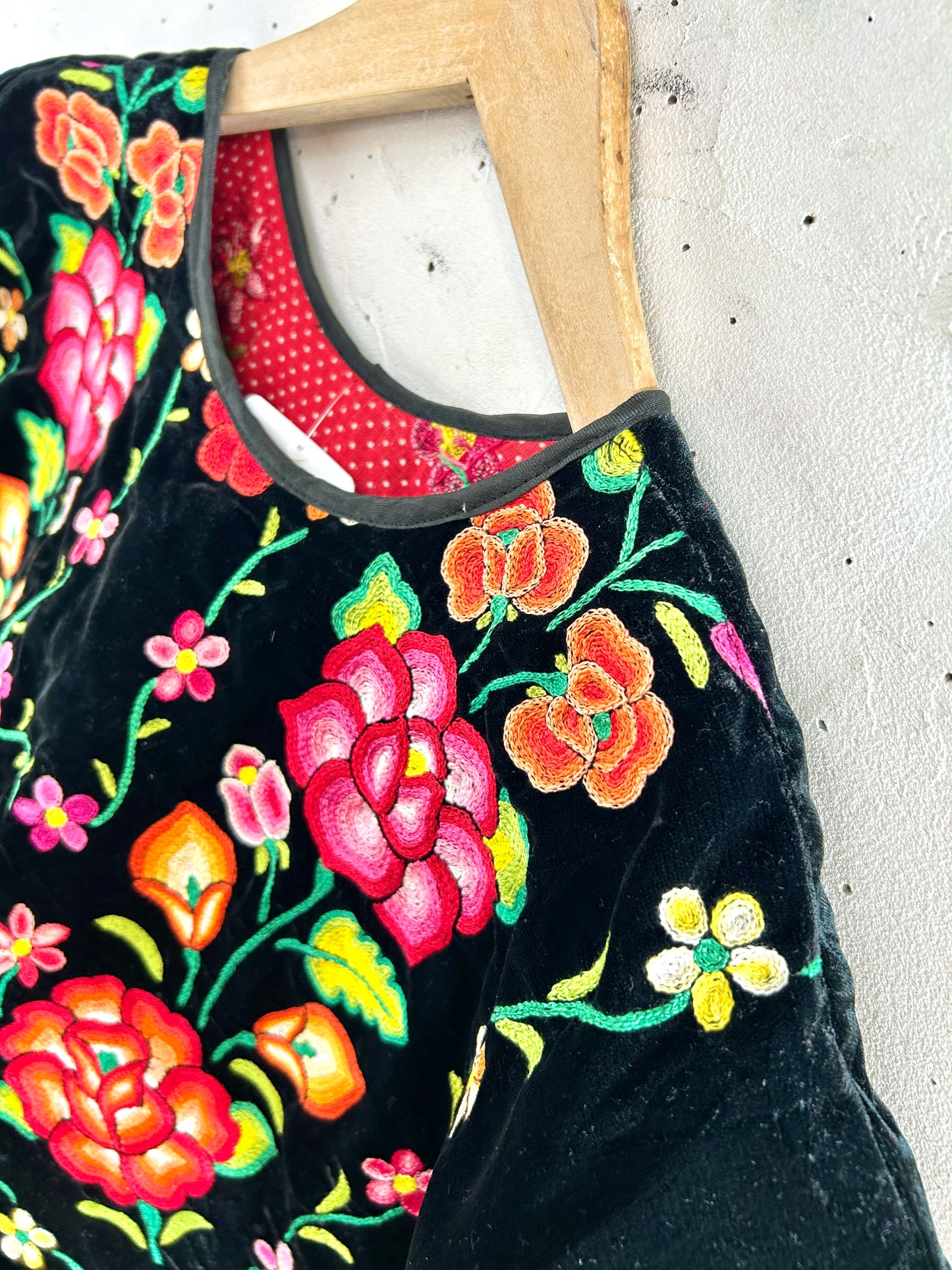 Vintage Tops [H33600]
