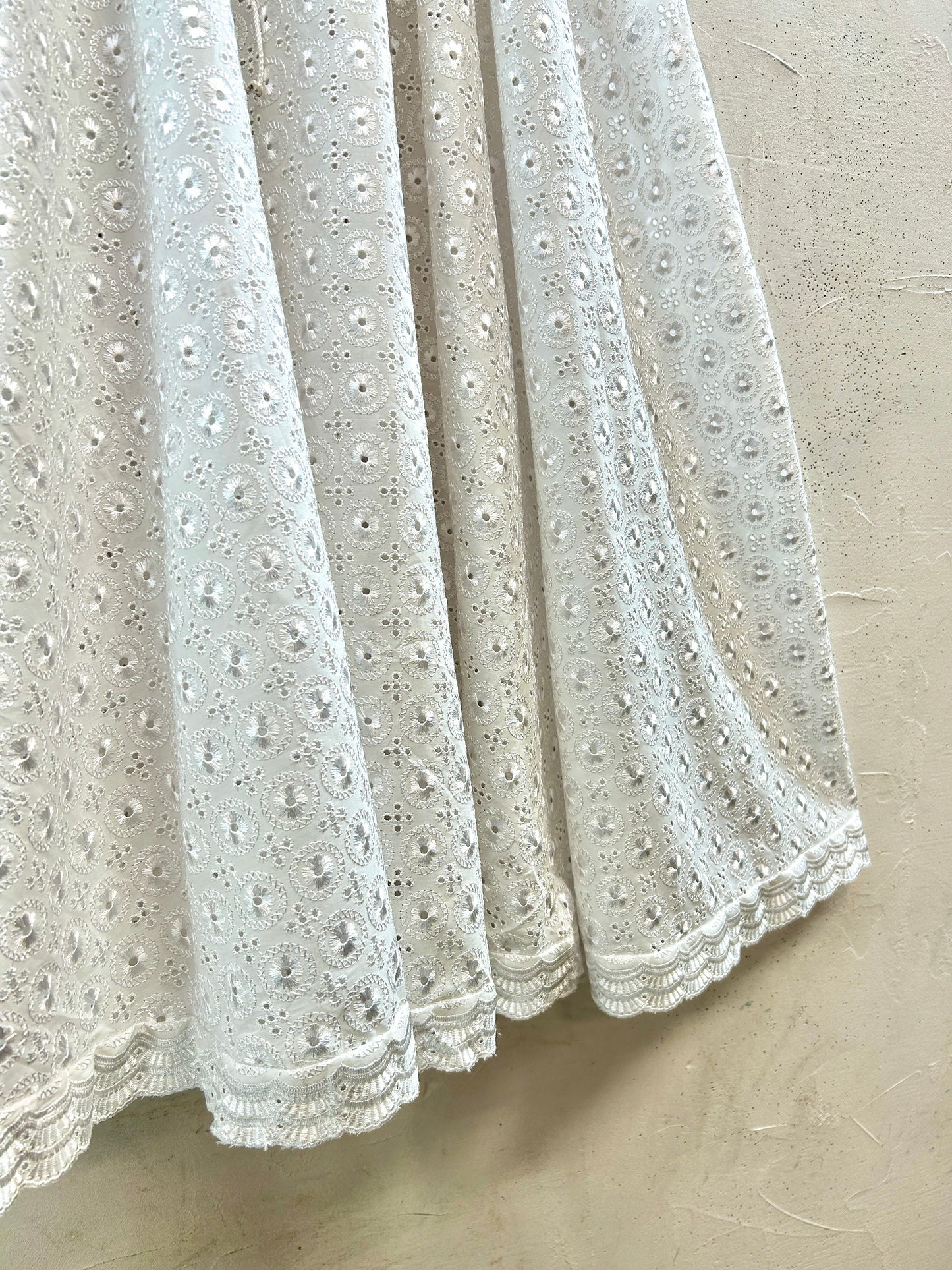 Vintage White Dress [E32507]