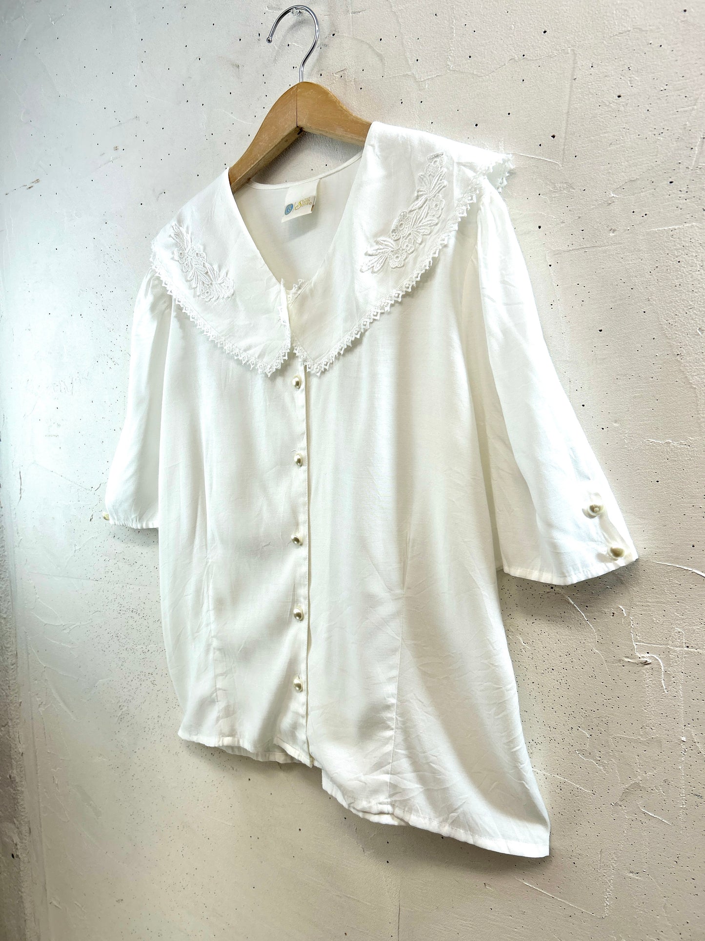Vintage White Blouse [D32214]