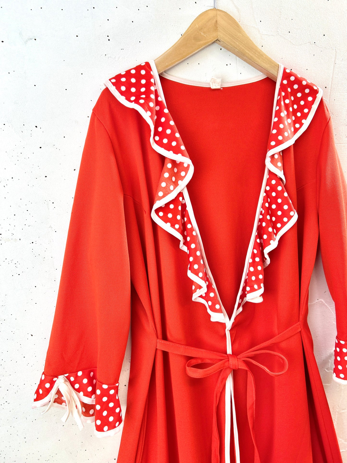 Vintage Gown [H30931]