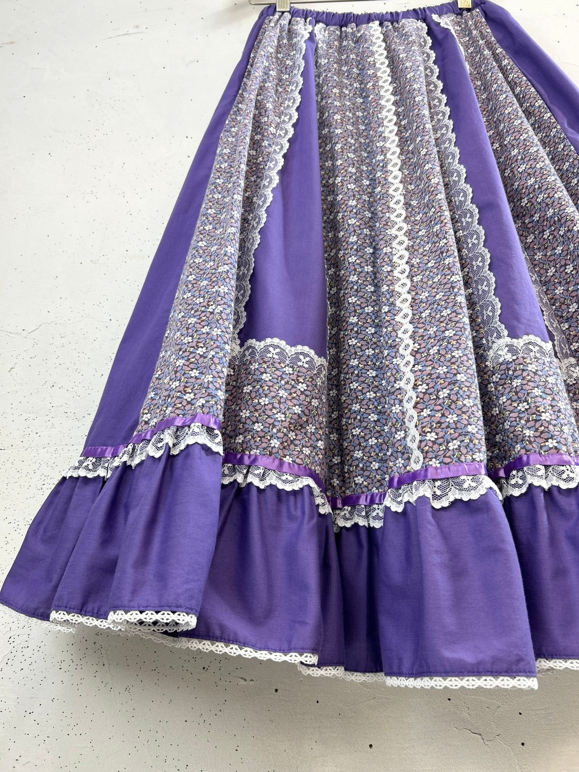 Vintage Skirt 〜carefree fashions〜 [E32349]
