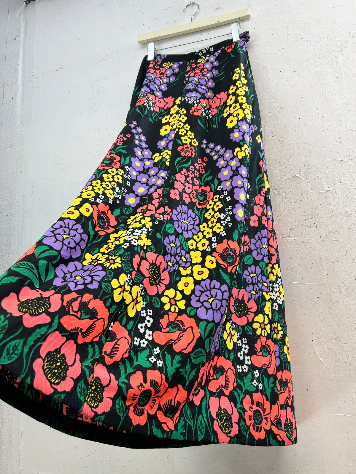 '70s Vintage Skirt  [J34090]