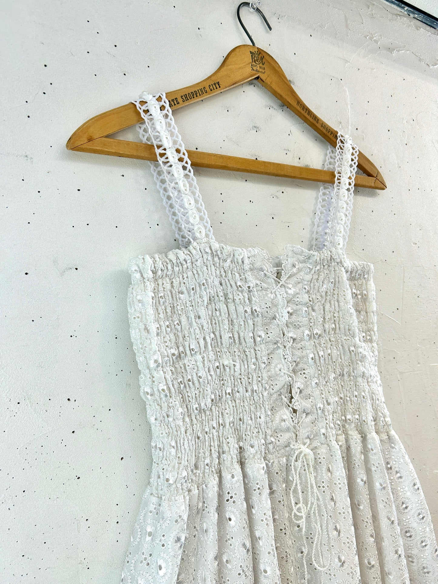 Vintage White Dress [E32507]
