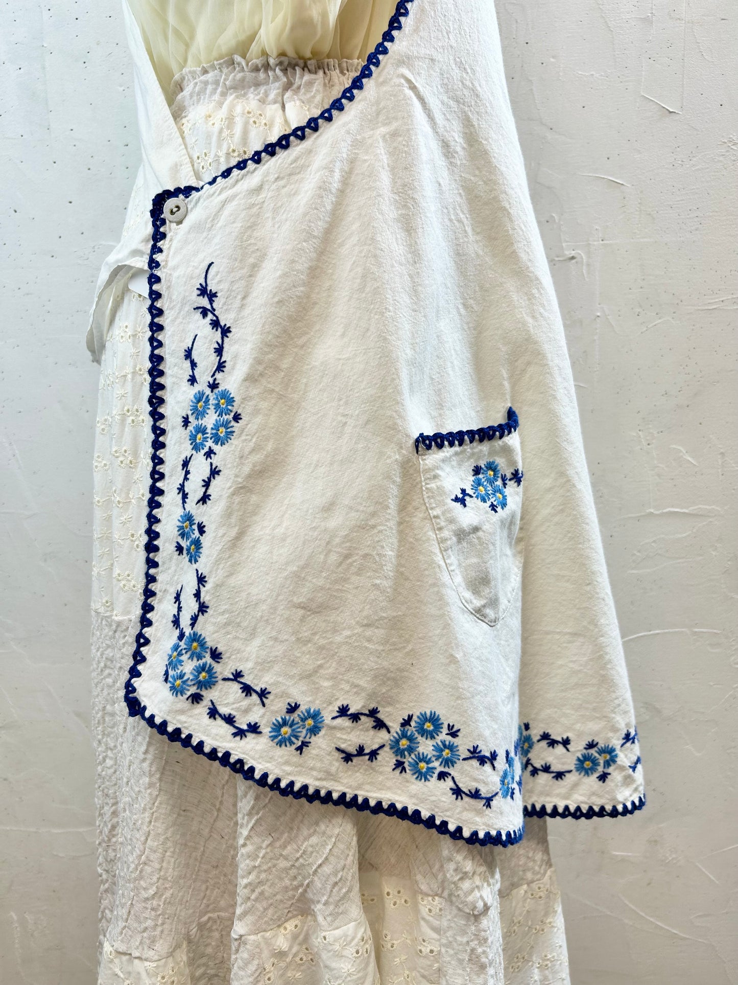 Vintage Embroidery Apron [G30718]