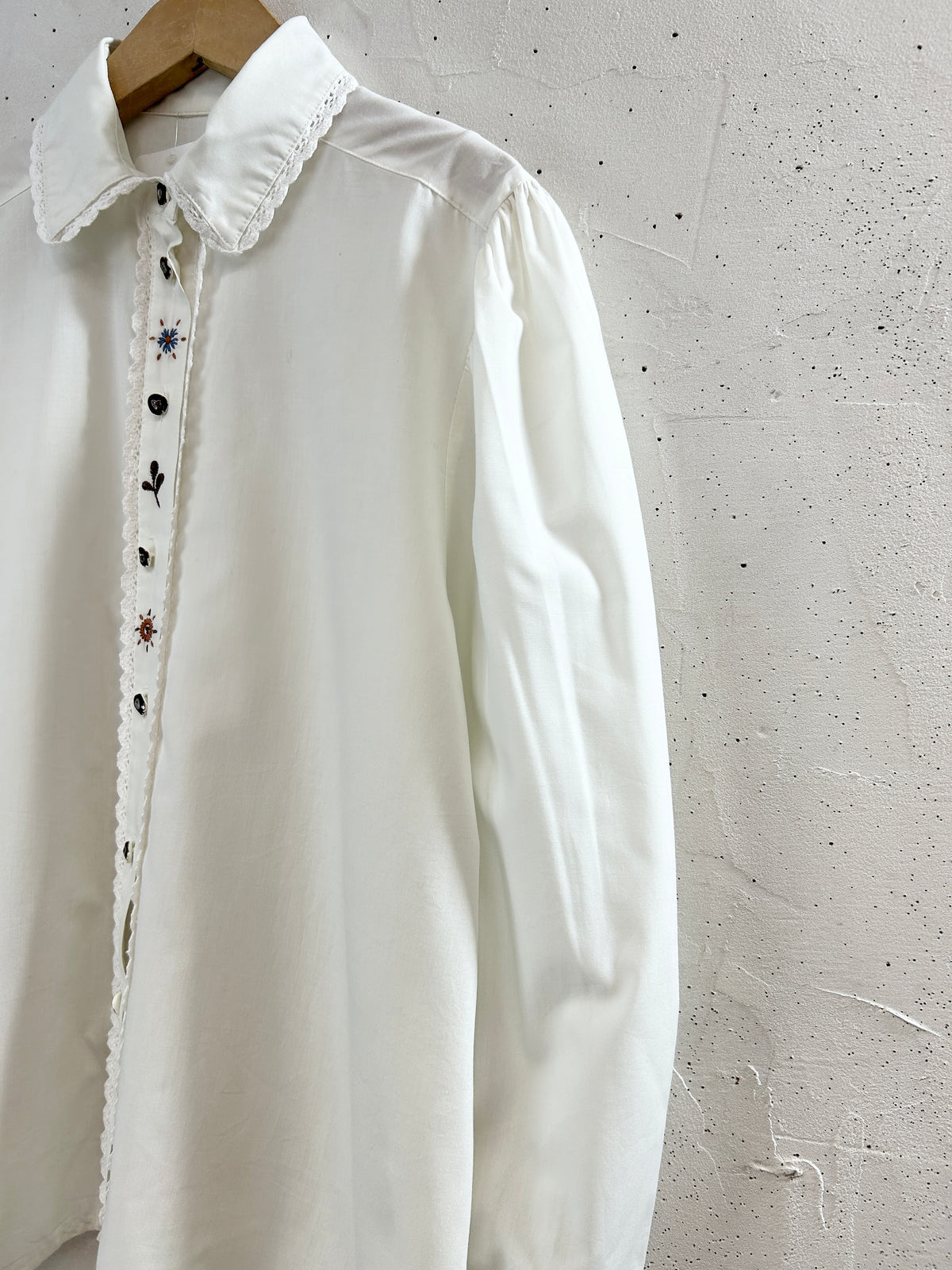 Vintage Tyrol Blouse [J34072]