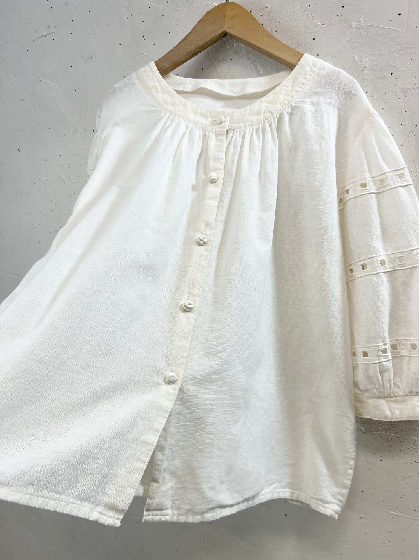 Vintage White Blouse [C31843]