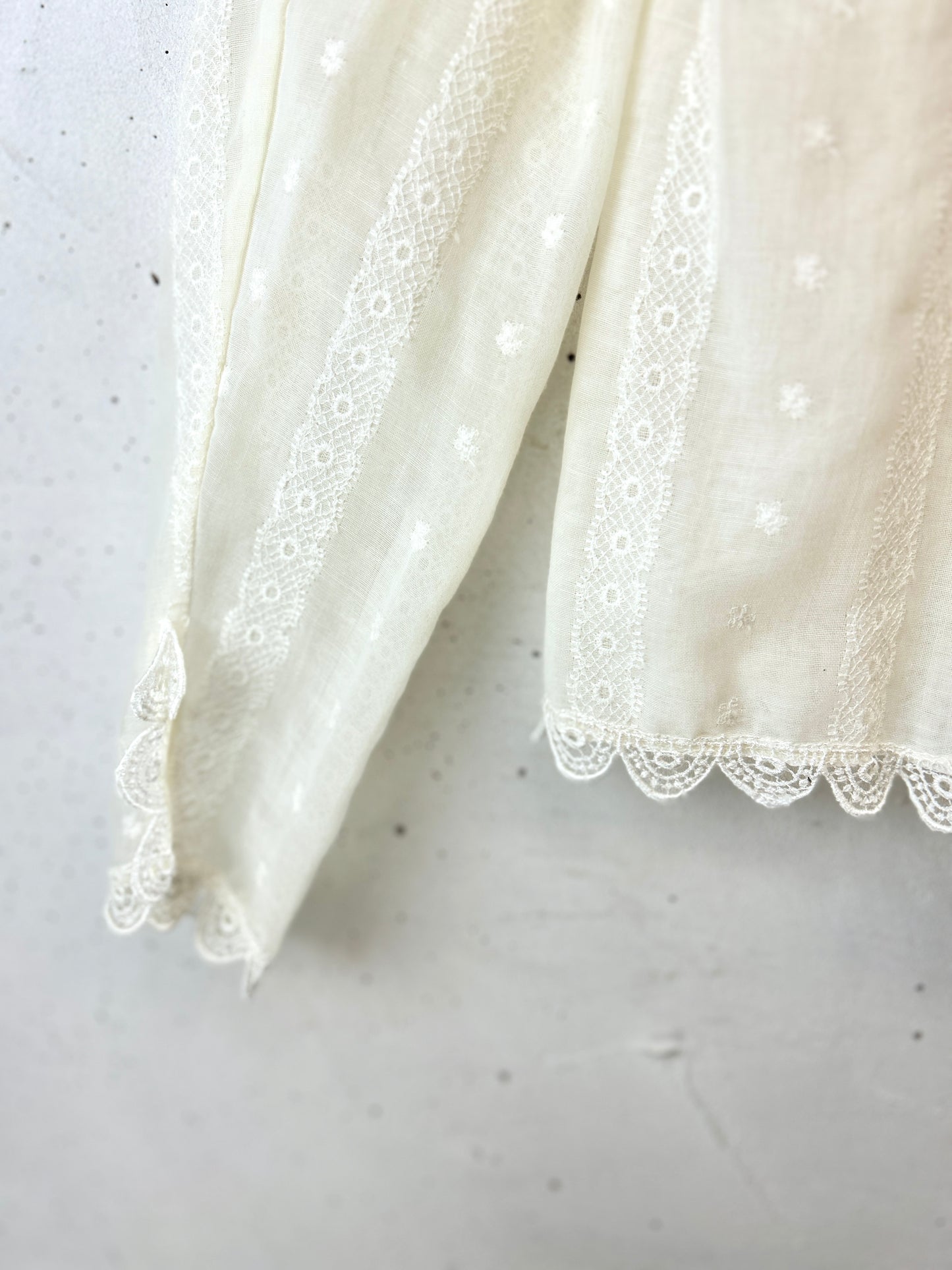 Vintage White Blouse [I30182]