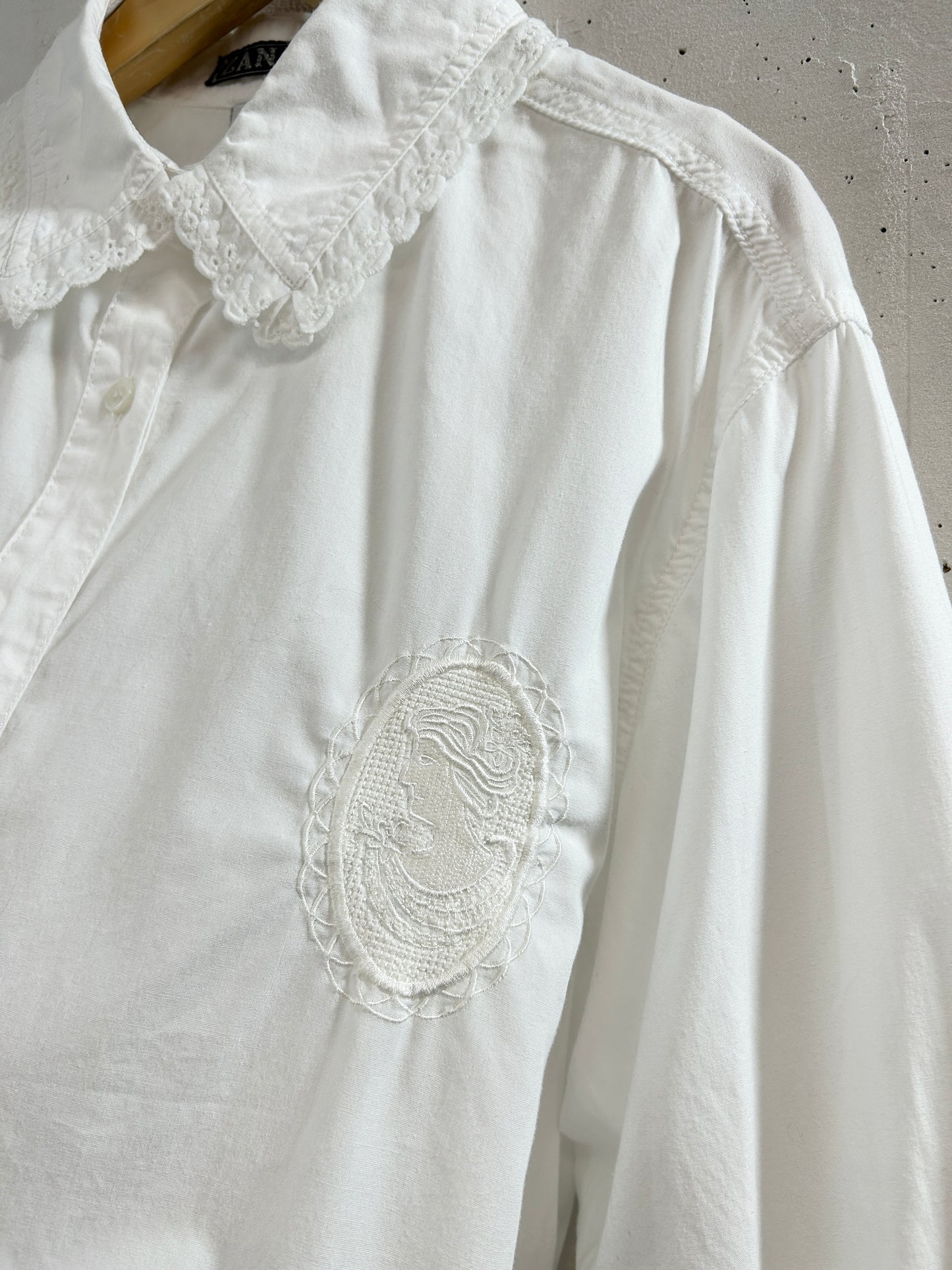 Vintage White Blouse [H33458]
