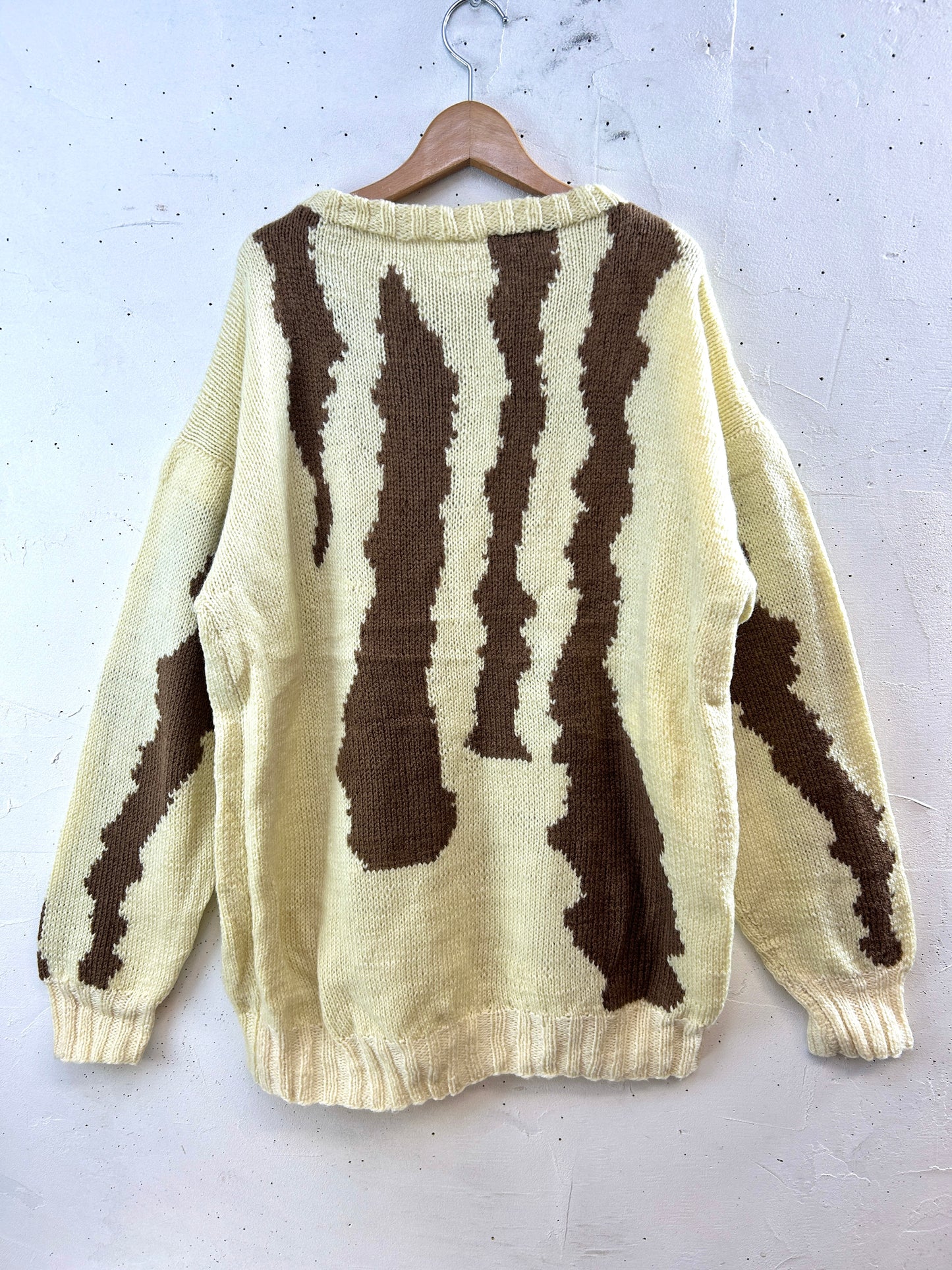 Vintage Hand Knit Sweater [J30522]