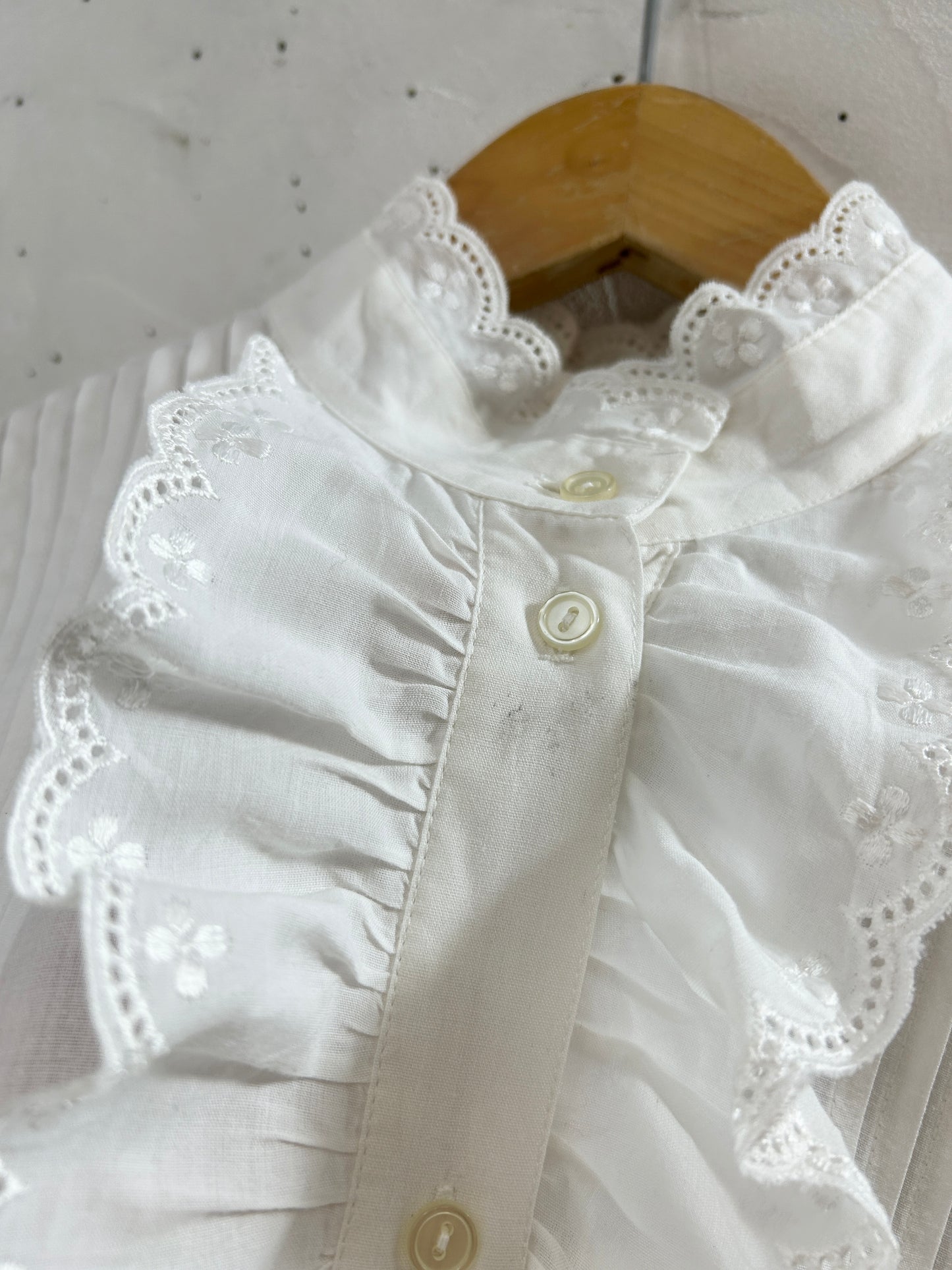 Vintage White Blouse [H30786]