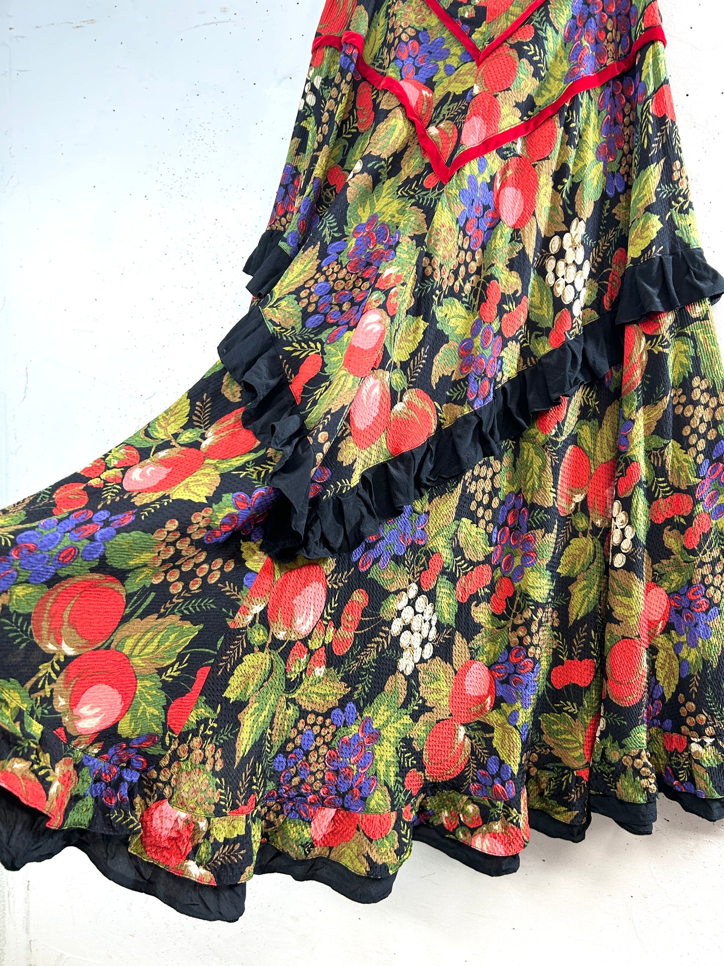 Vintage Tyrol Skirt MADE IN W-GERMANY [F32751]