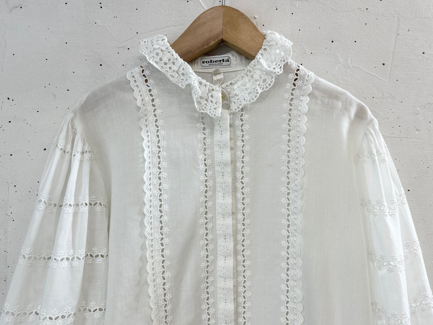 Vintage White Blouse [C31822]