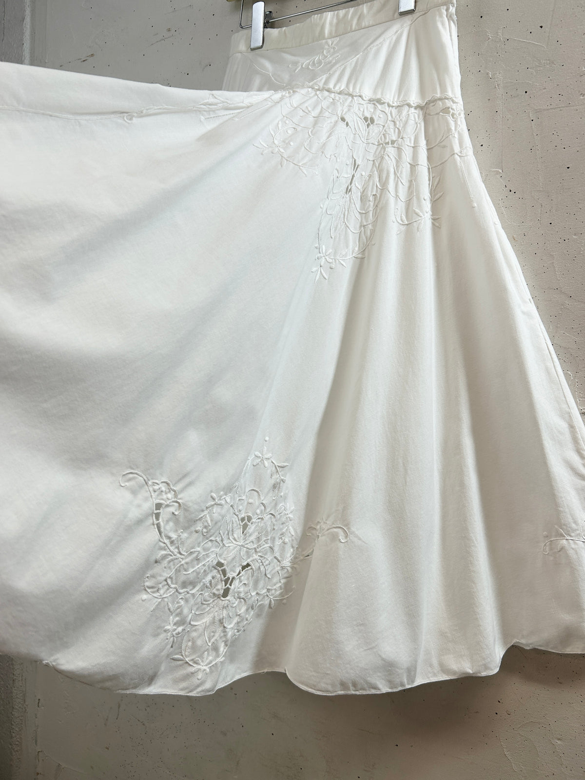 Vintage White Cutwork Skirt [J34077]