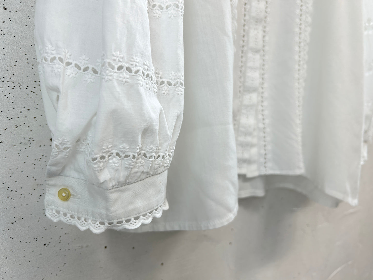 Vintage White Blouse [C31822]