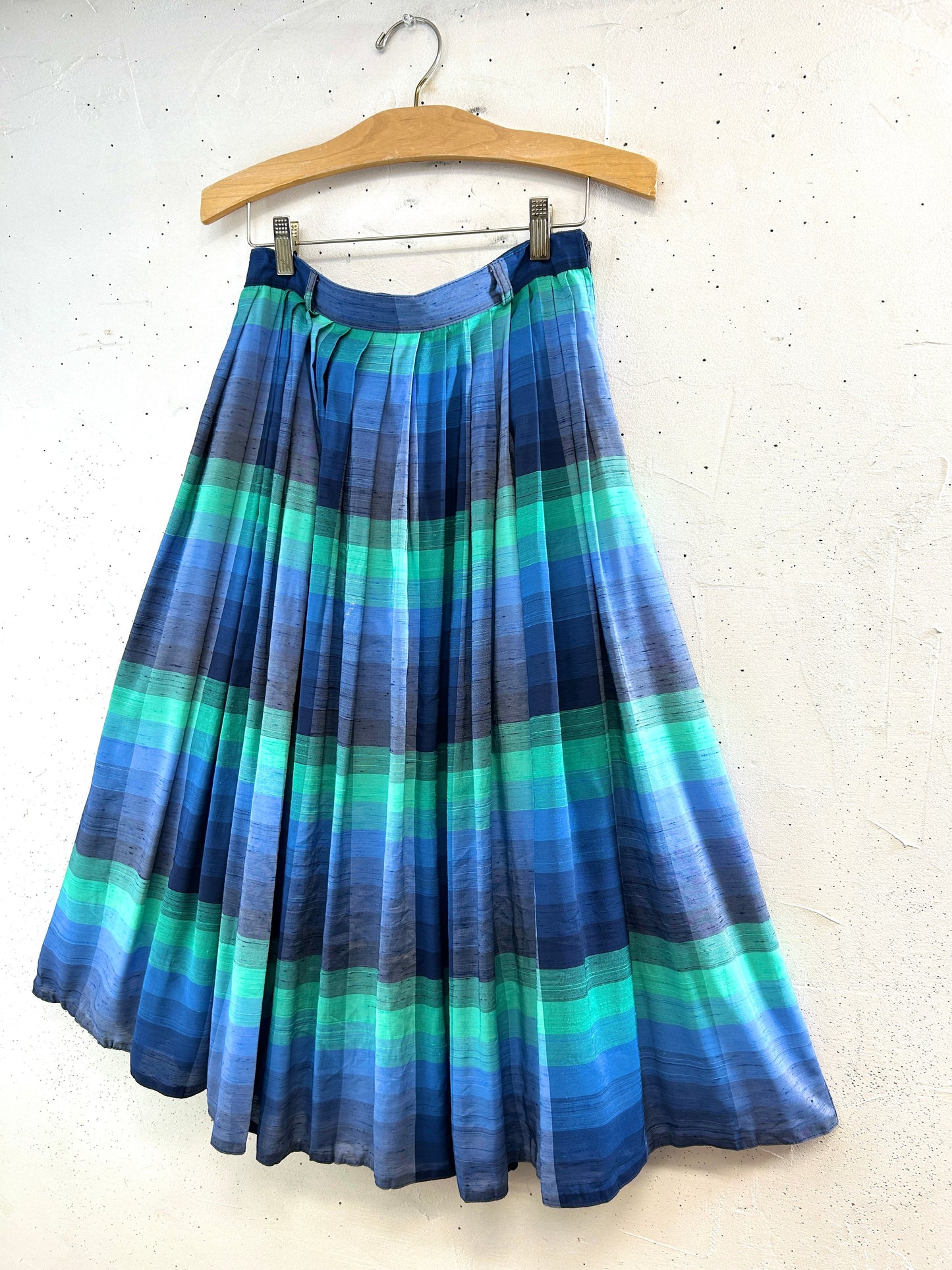 Vintage Plaid Skirt  Made in W.Garmany   [E32428]