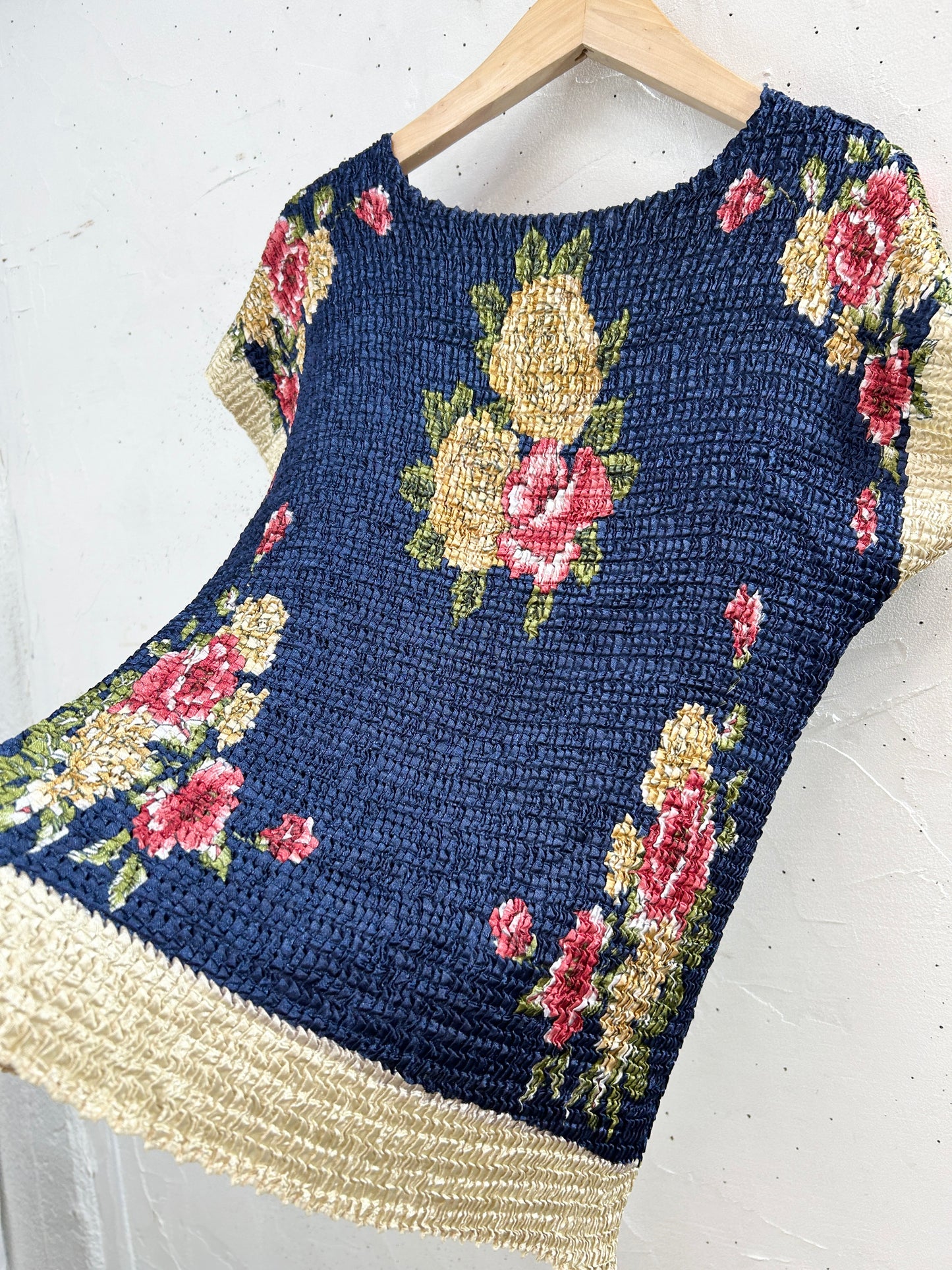 Vintage Pleats Tops [G33305]