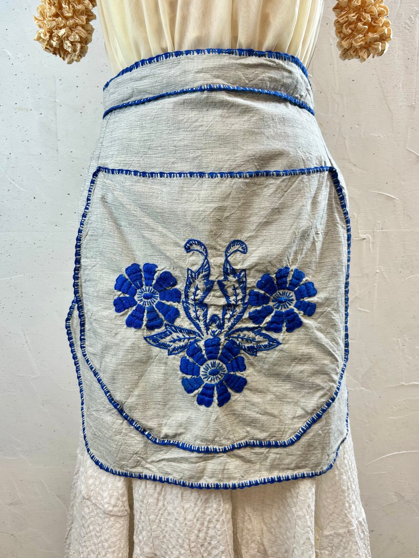 Vintage Embroidery Apron [G30716]
