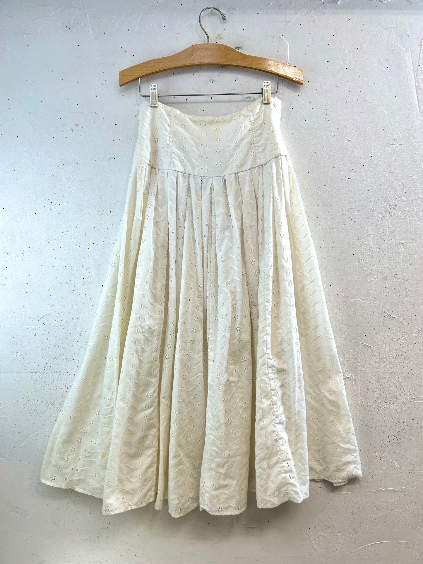 Vintage Cutwork Embroidery Skirt [D32227]
