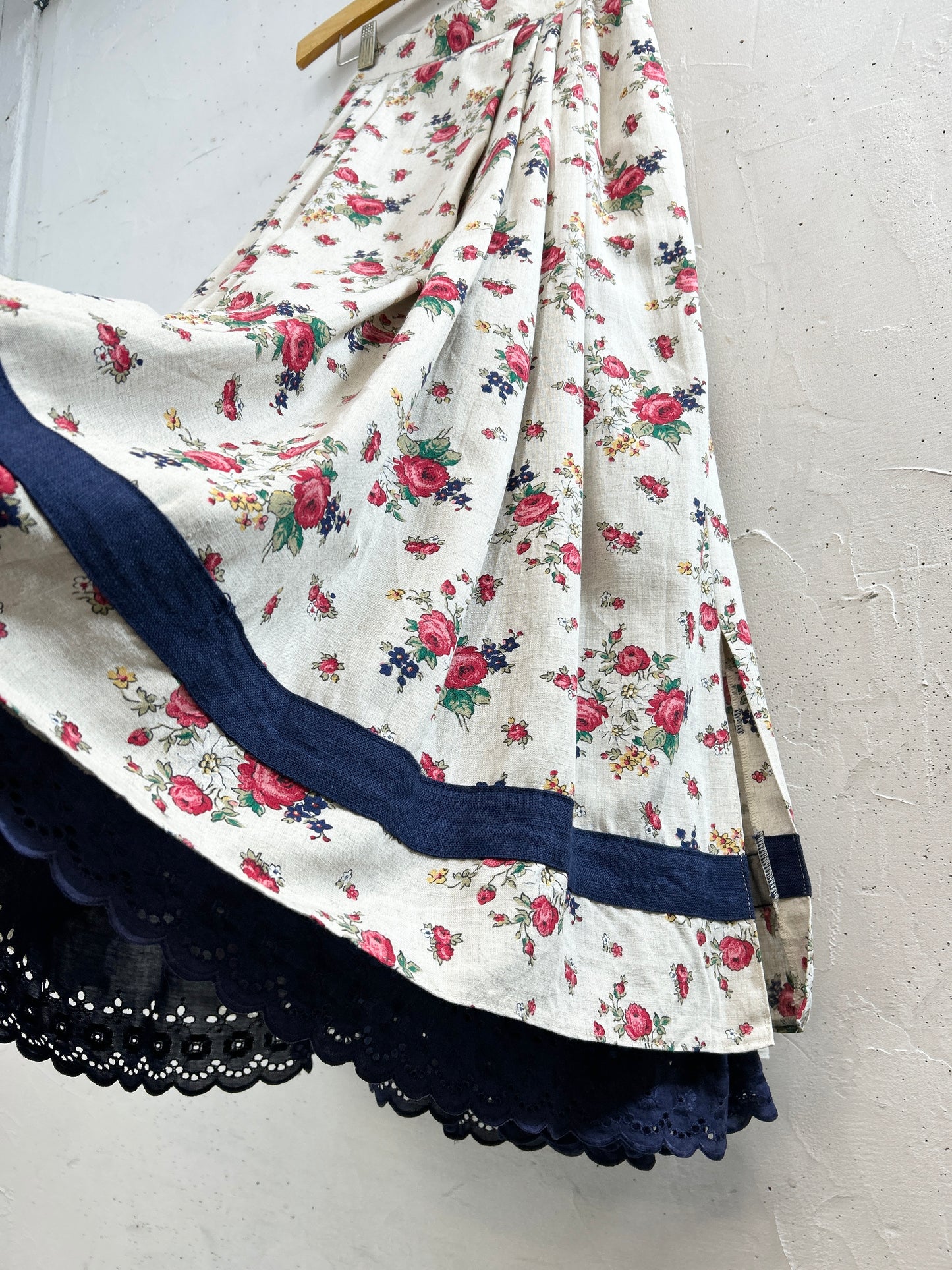 Vintage Tyrol Skirt  [A31388]