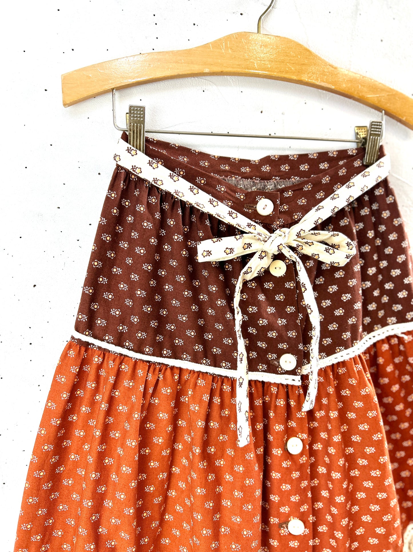 '70s Vintage Tiered Skirt [H30940]
