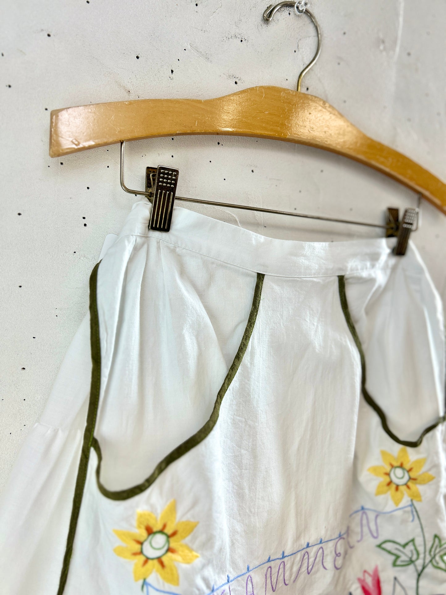 Vintage Apron [J30390]