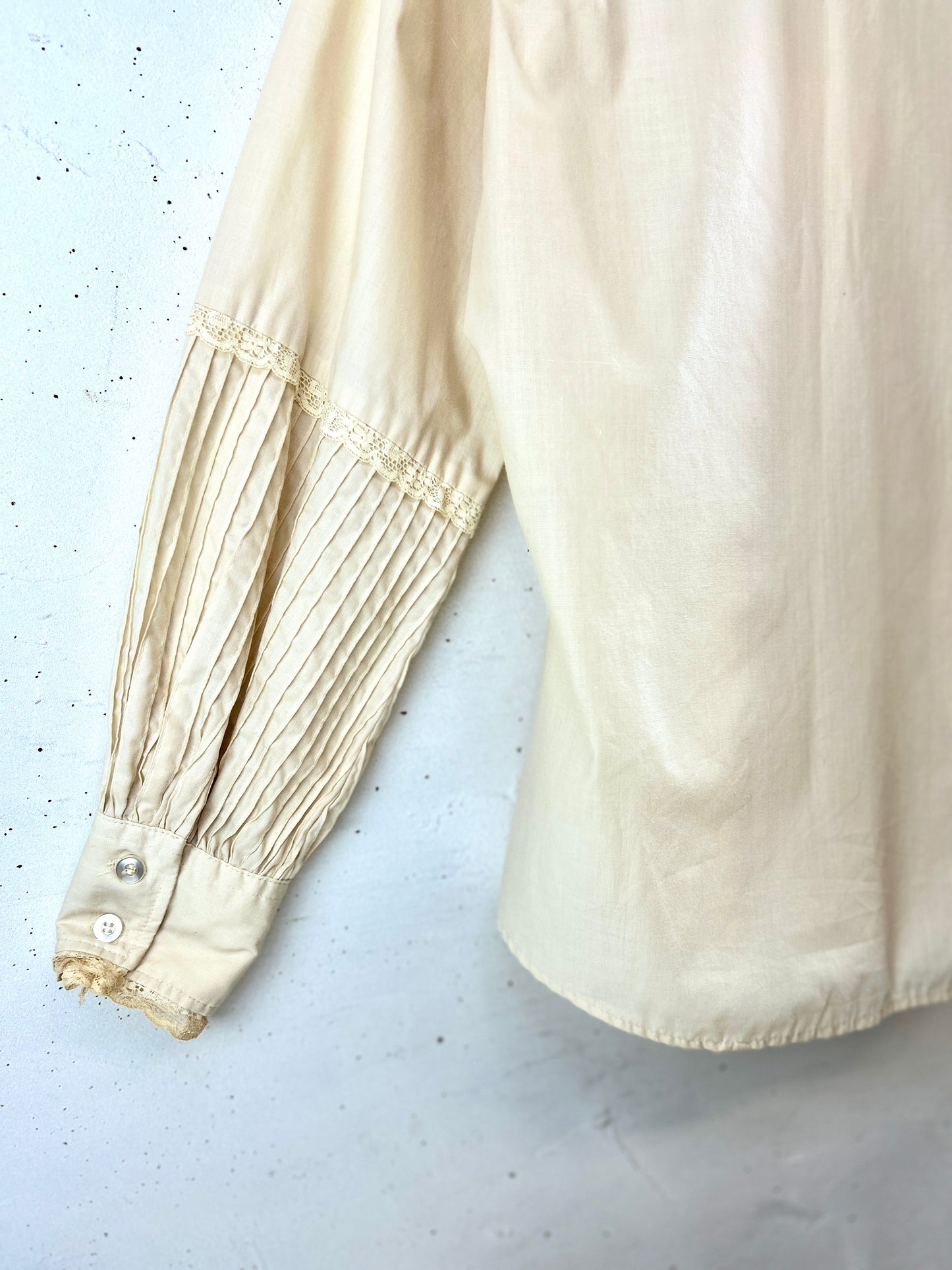 Vintage White Blouse [H30895]