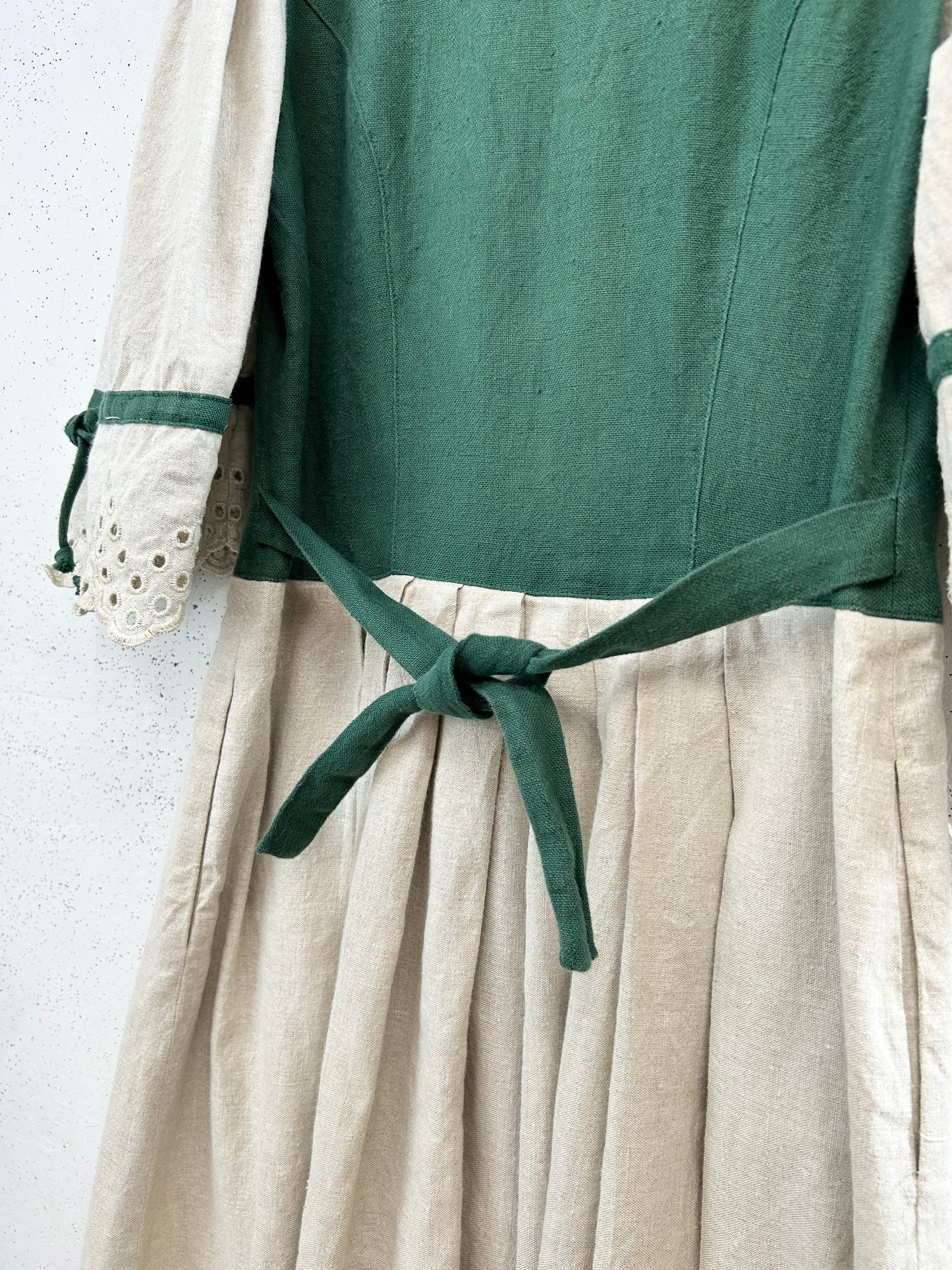 Vintage Tyrol Dress [G33260]