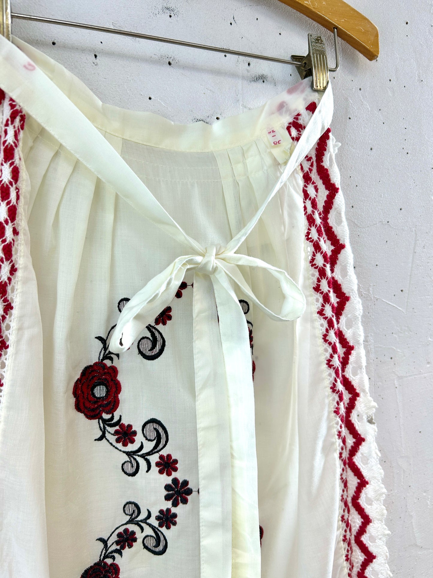 Vintage Embroidery Apron [F32914]