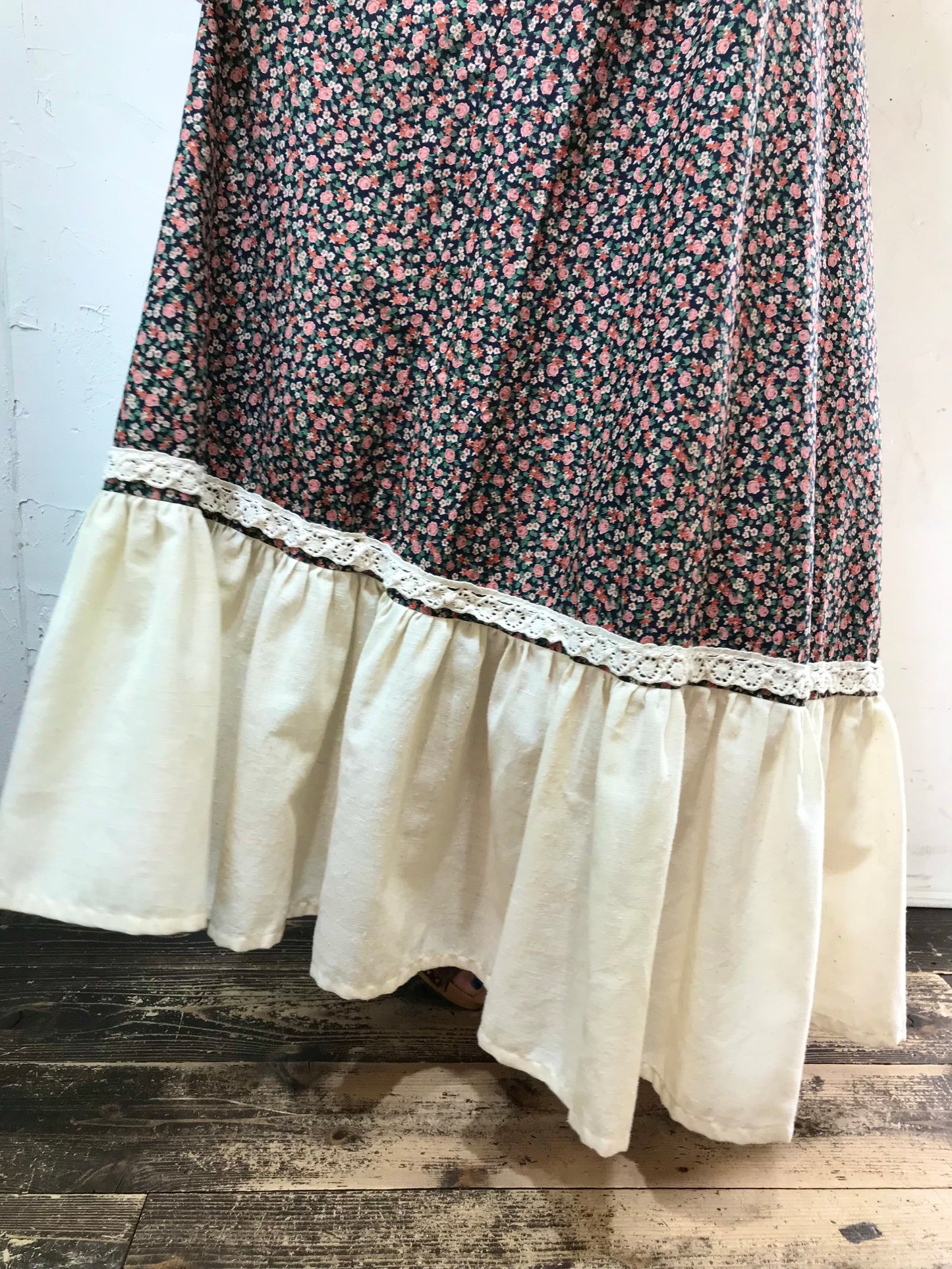 ’70s Vintage Skirt [G24571]