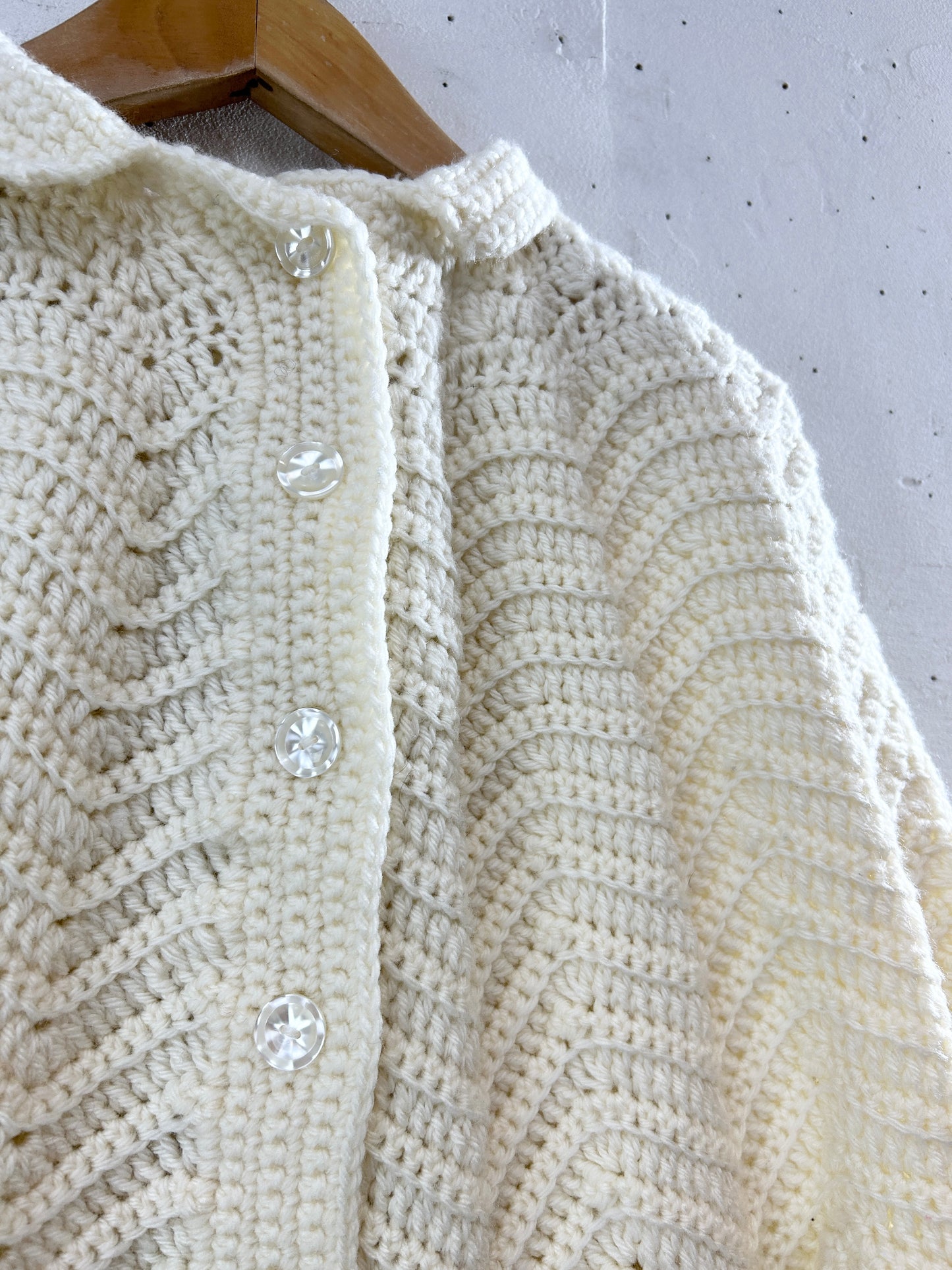 Vintage Knit Poncho [J30570]