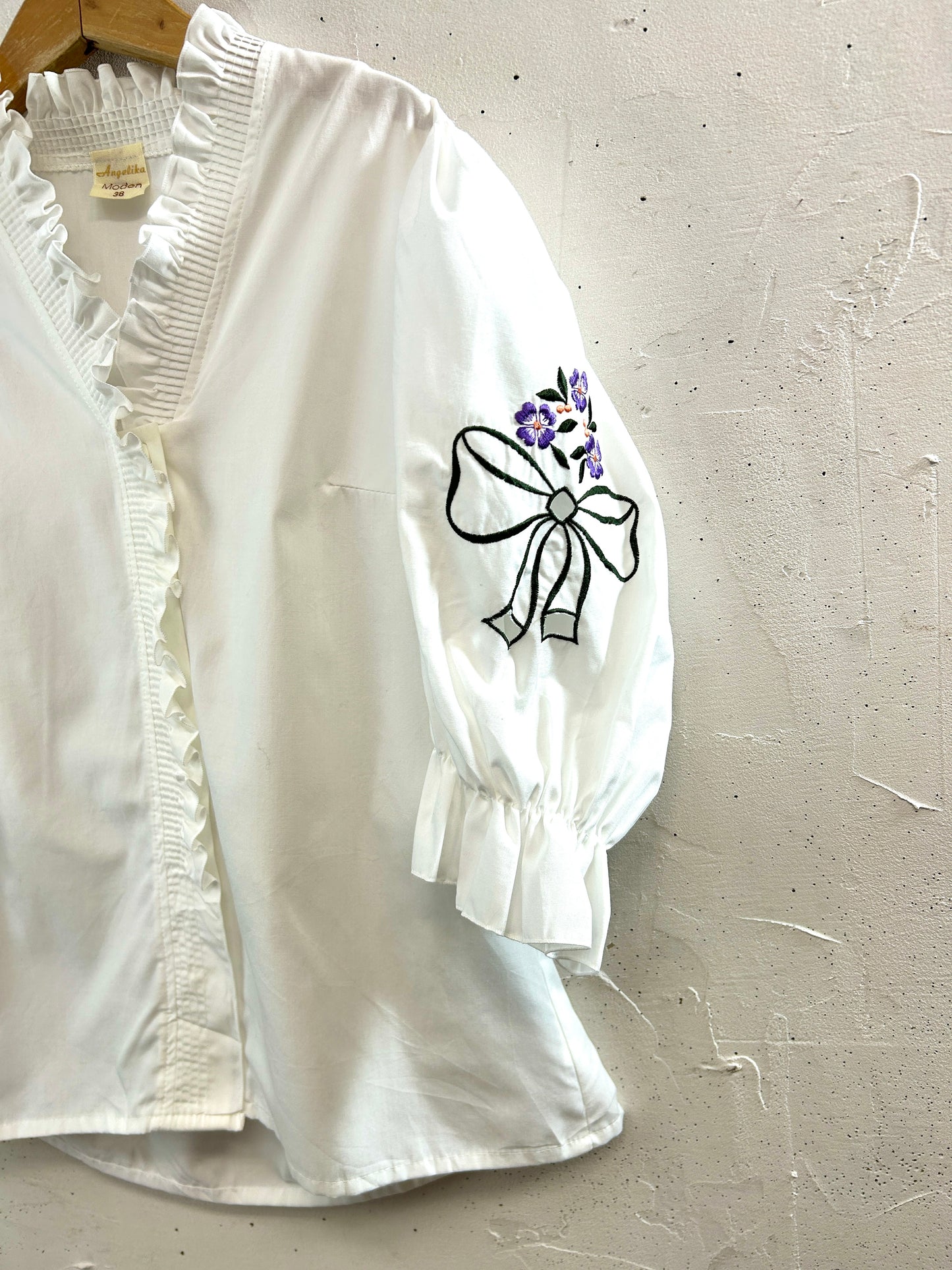 Vintage Tyrol Blouse  [B31696]