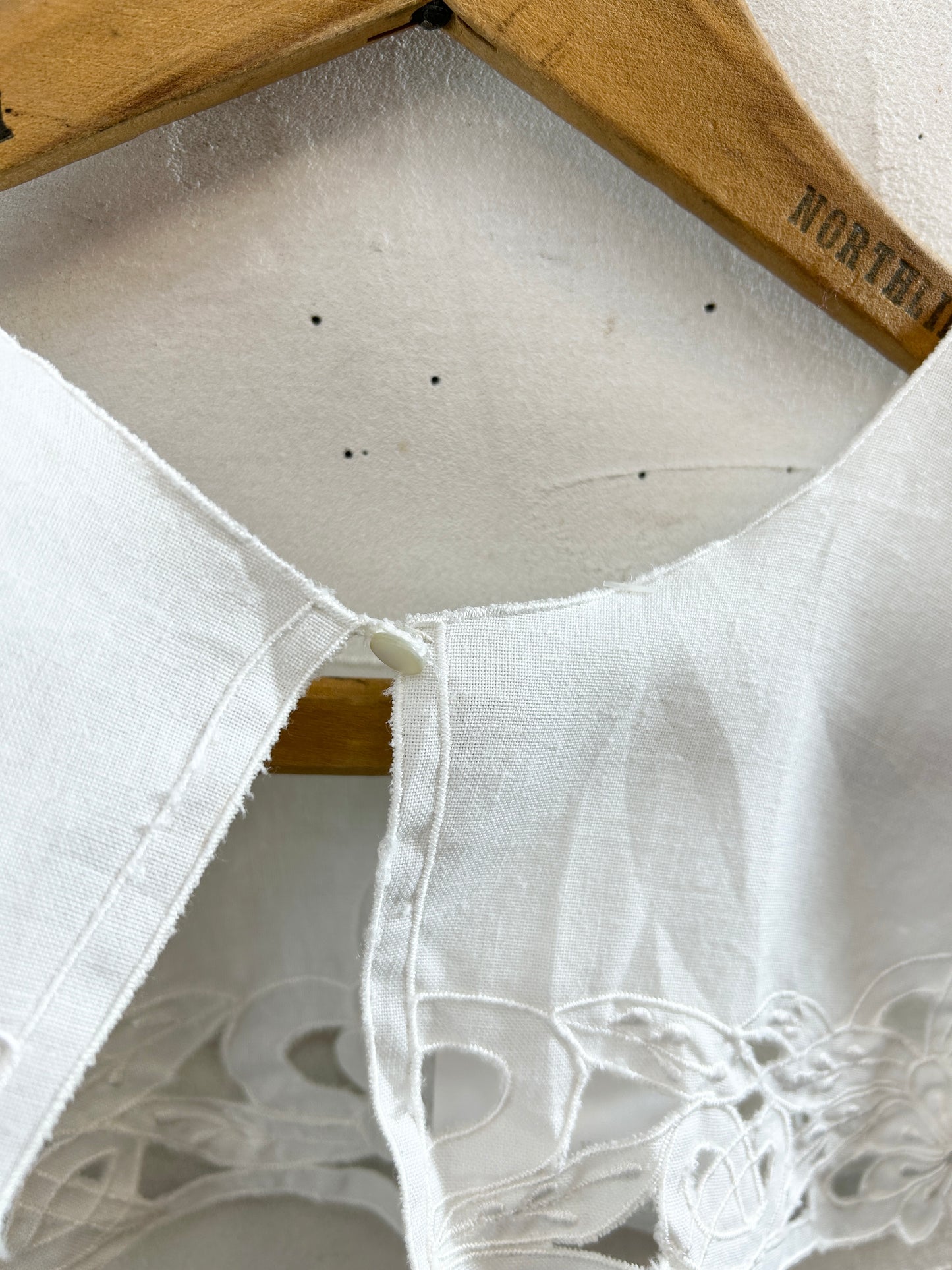 Vintage Lace Collar [J30460]