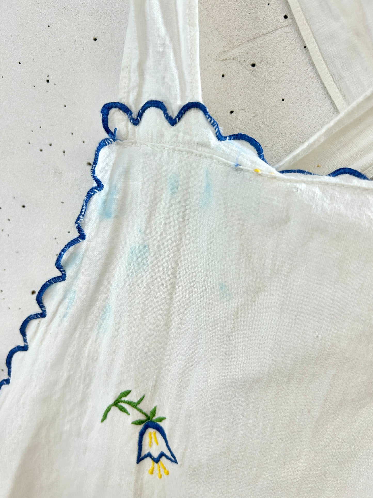 Vintage Embroidery Apron [F32683]