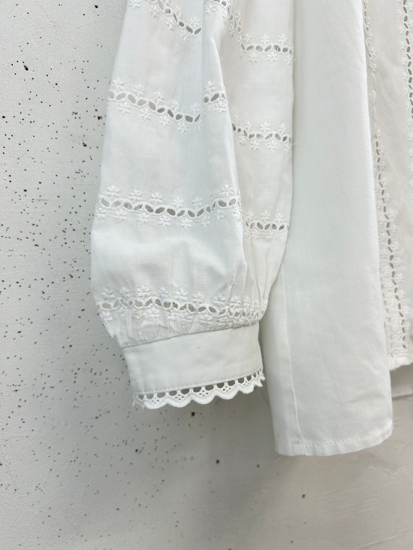 Vintage White Blouse [C31822]