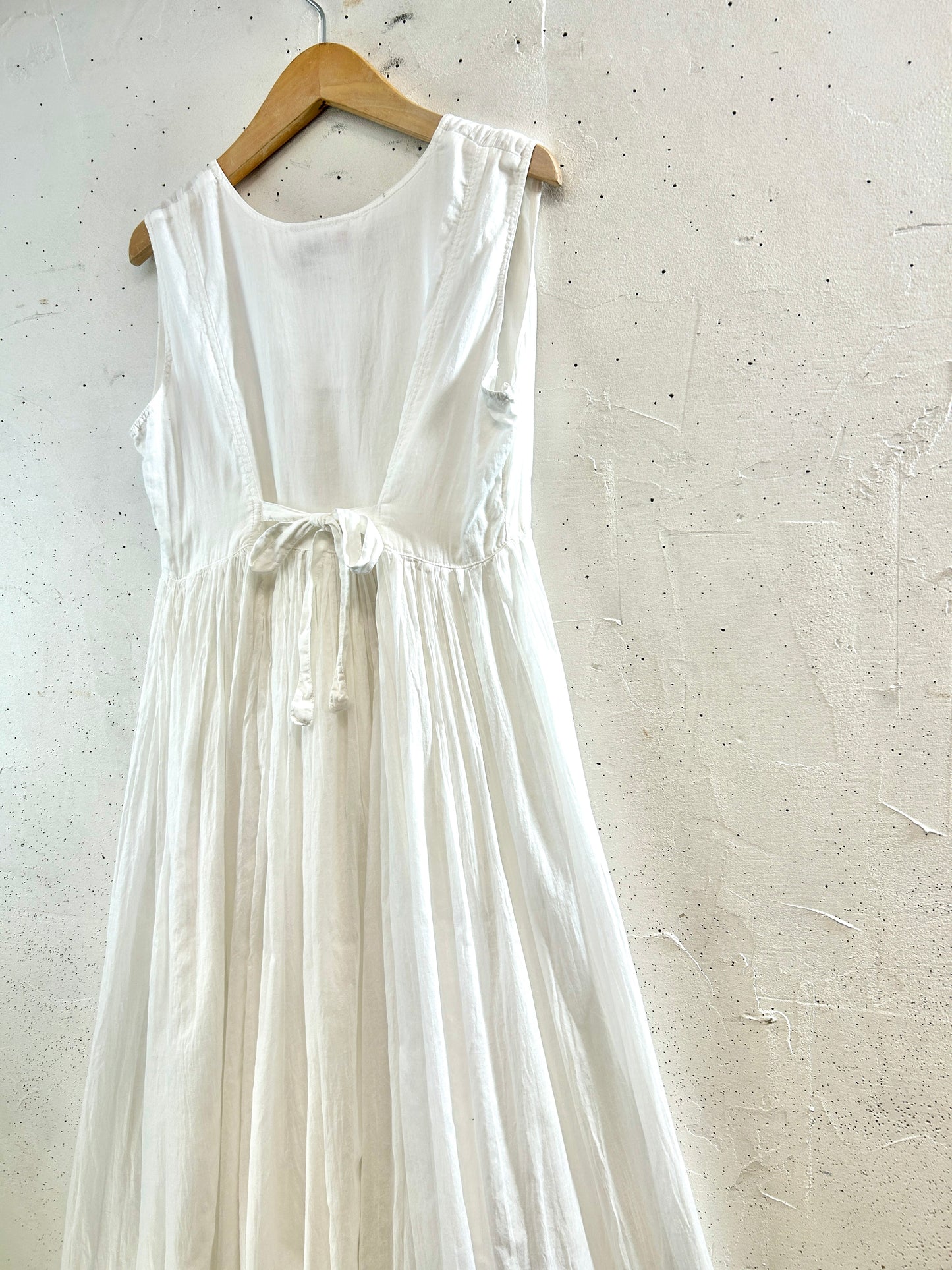 Vintage White Dress [D32218]