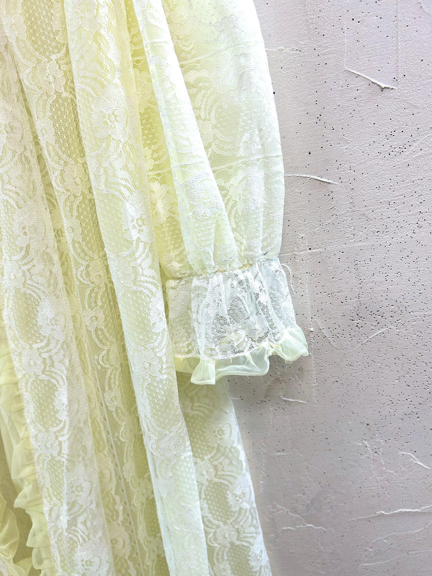 Vintage Lingerie Lace Gown [B31671]