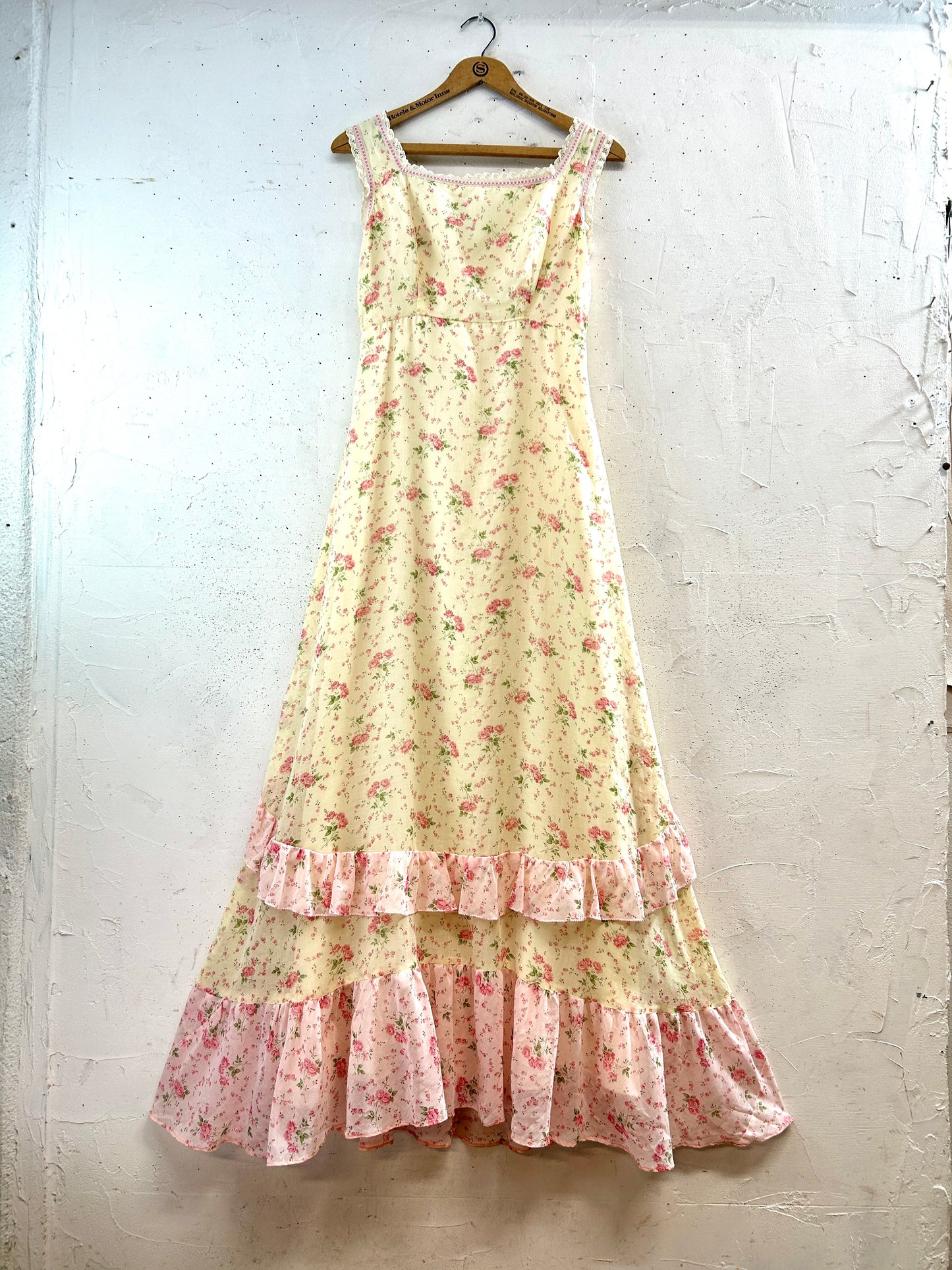 '70s Vintage Dress [D32254]