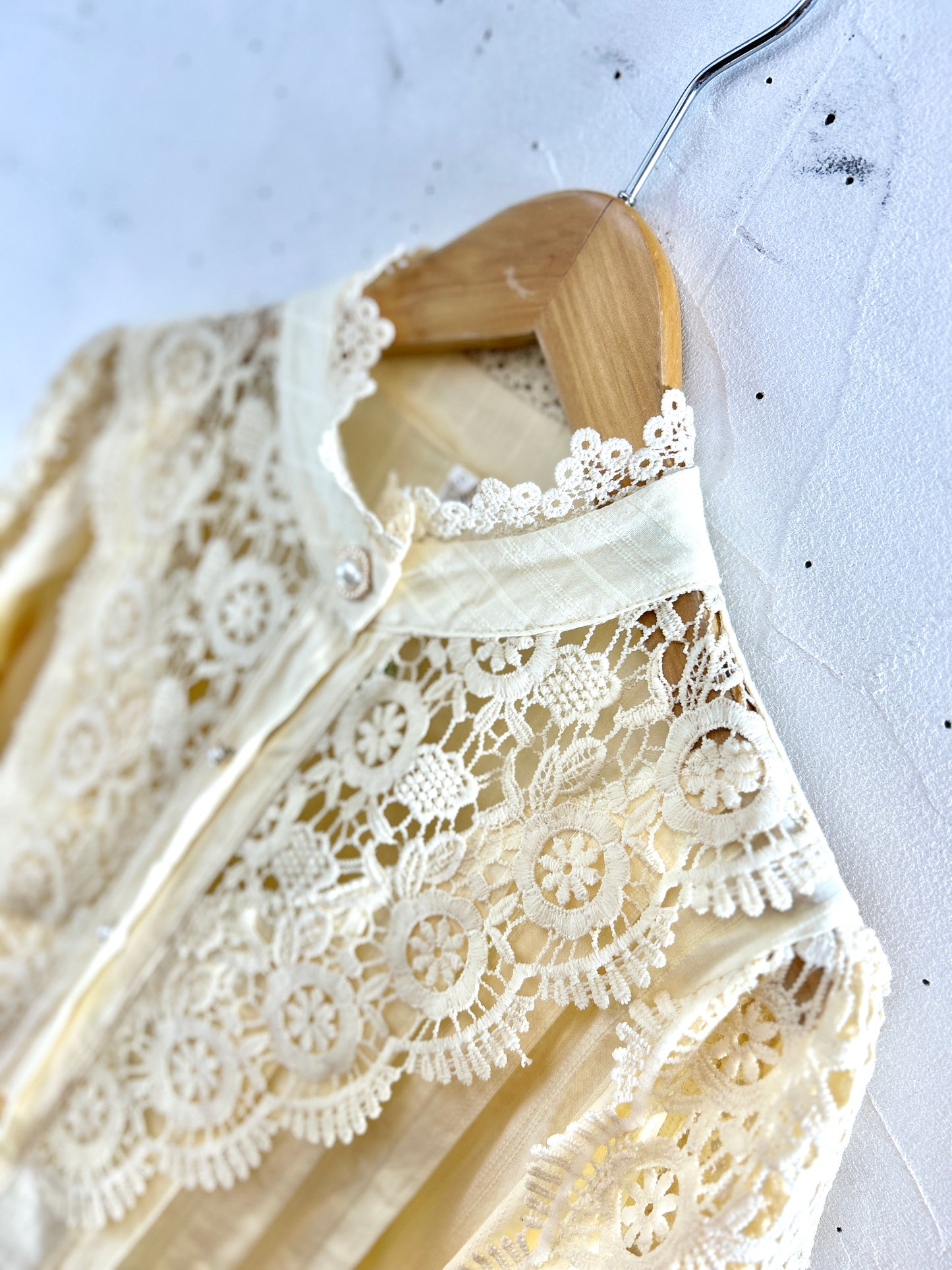 Vintage White Blouse [J30658］