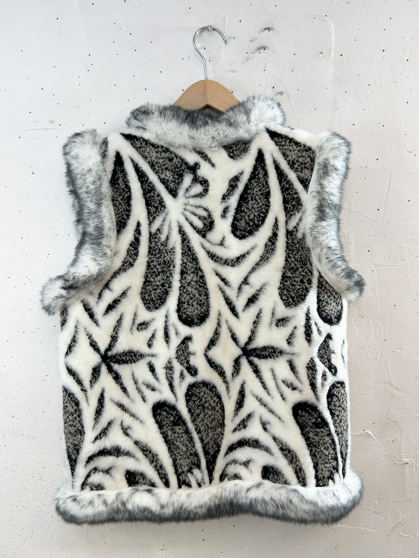 Vintage Eco Fur Vest 〜Dead Stock〜 [J30548]