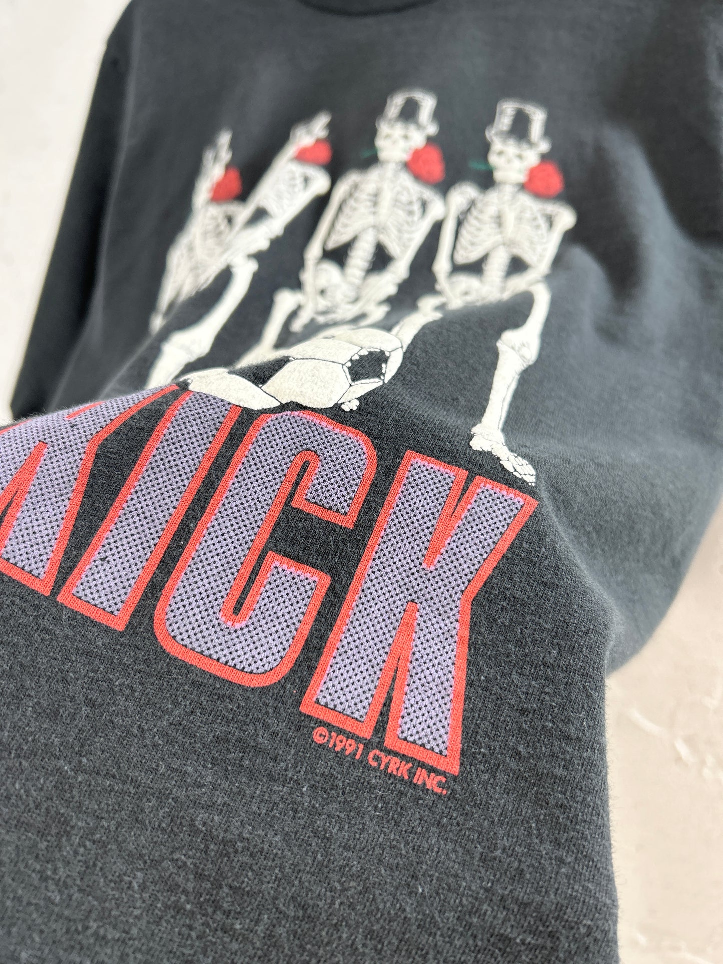 '90s Vintage T-Shirt 〜CYRK INC.〜 [F32828]