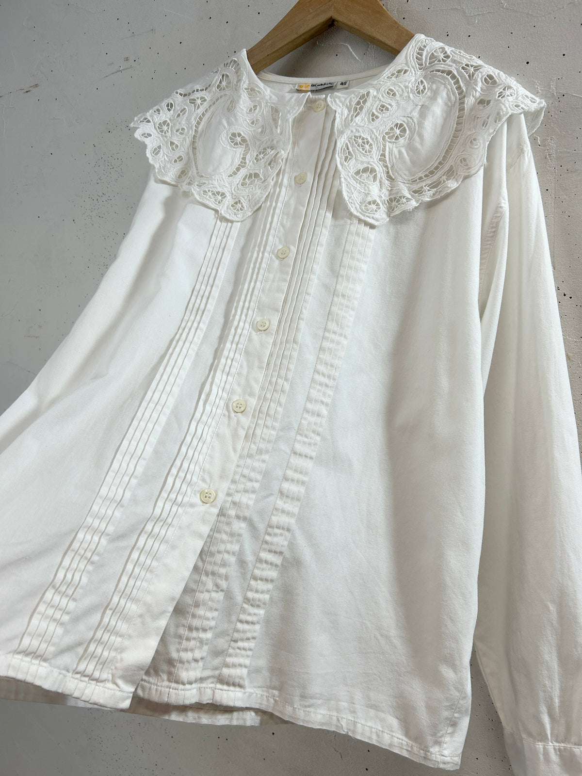 Vintage White Blouse [J34074]