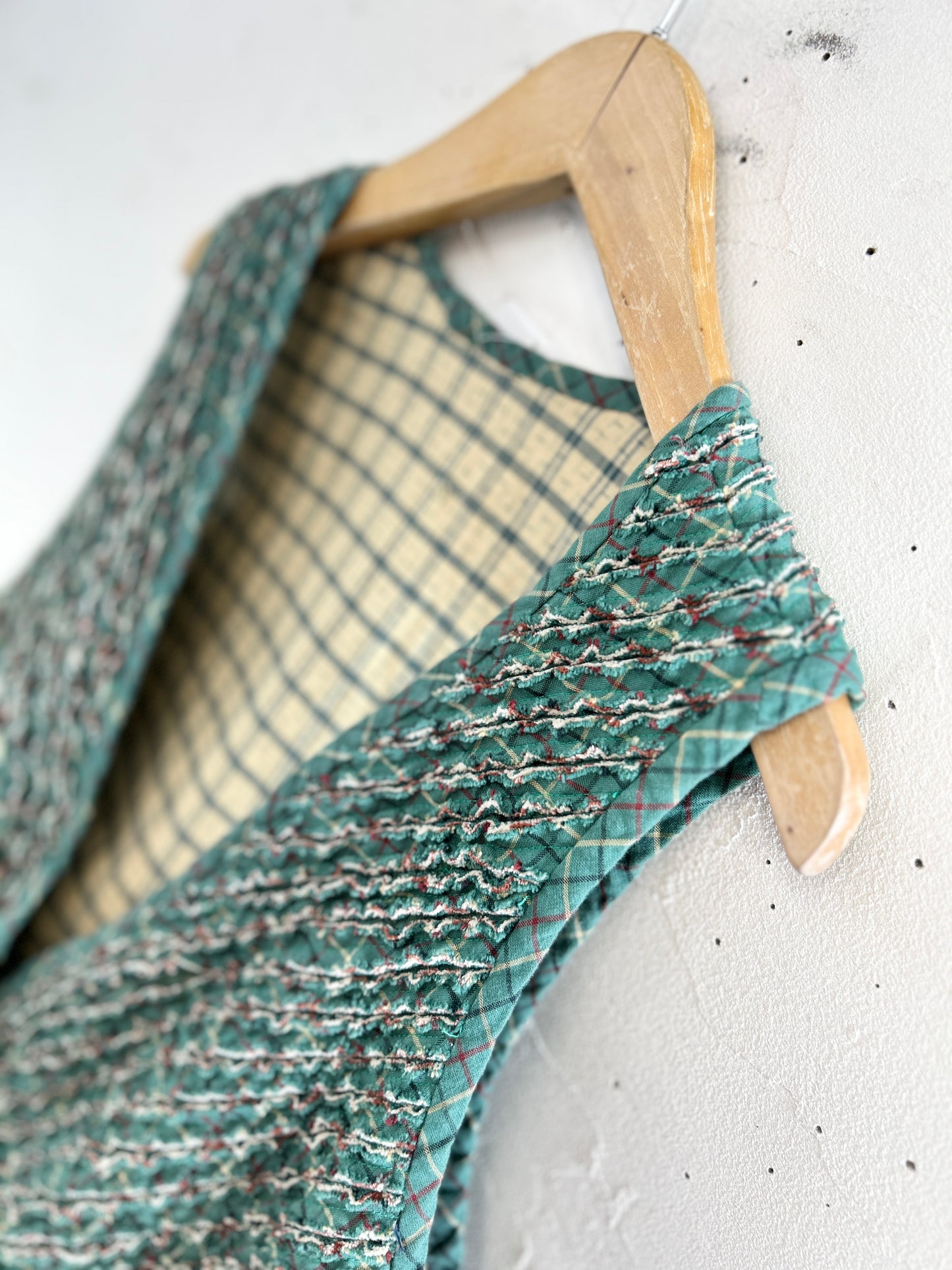 Vintage Slash Quilt Vest [C31812]
