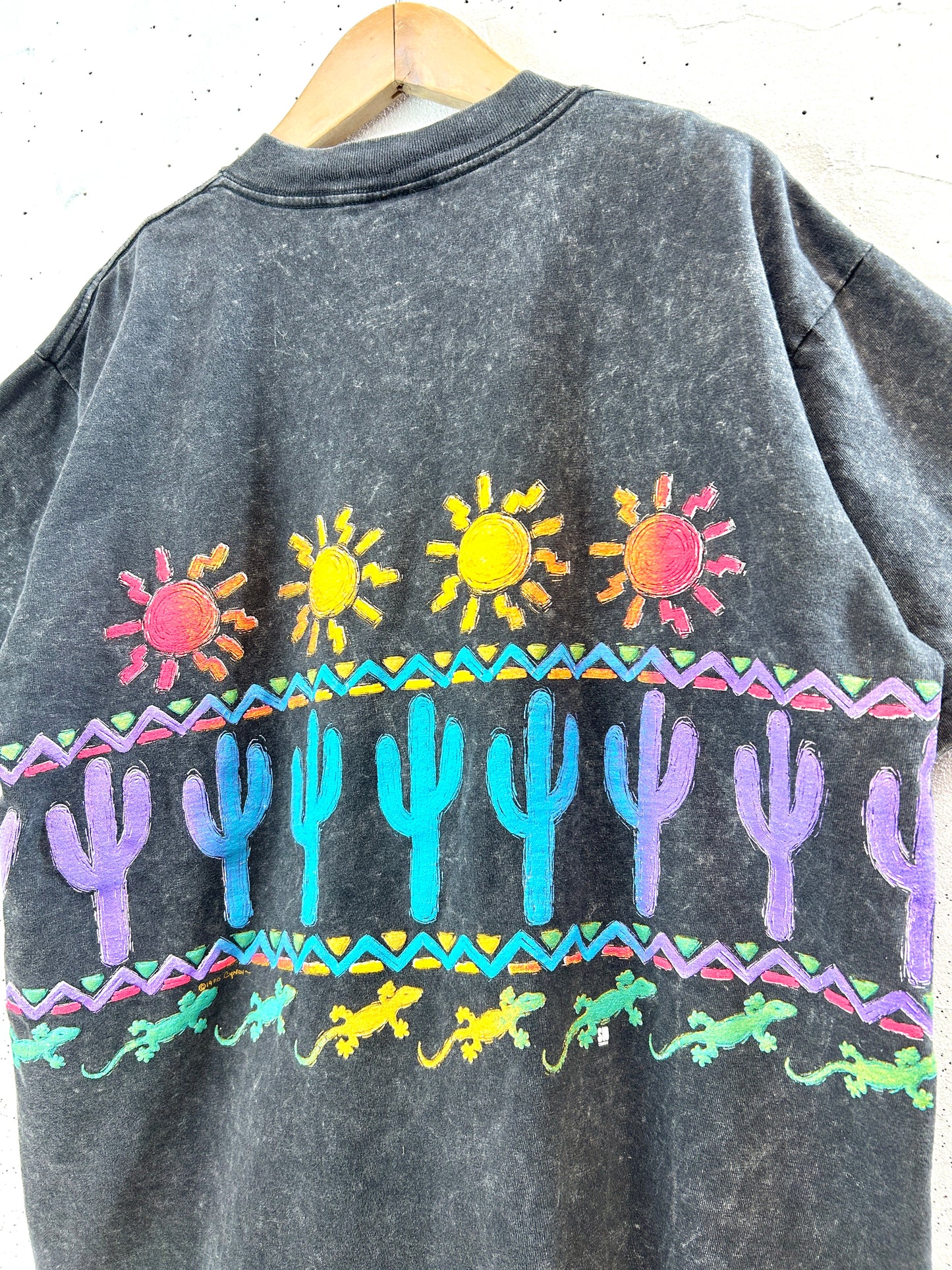 '90s Vintage T-Shirt MADE IN USA  [E32378]