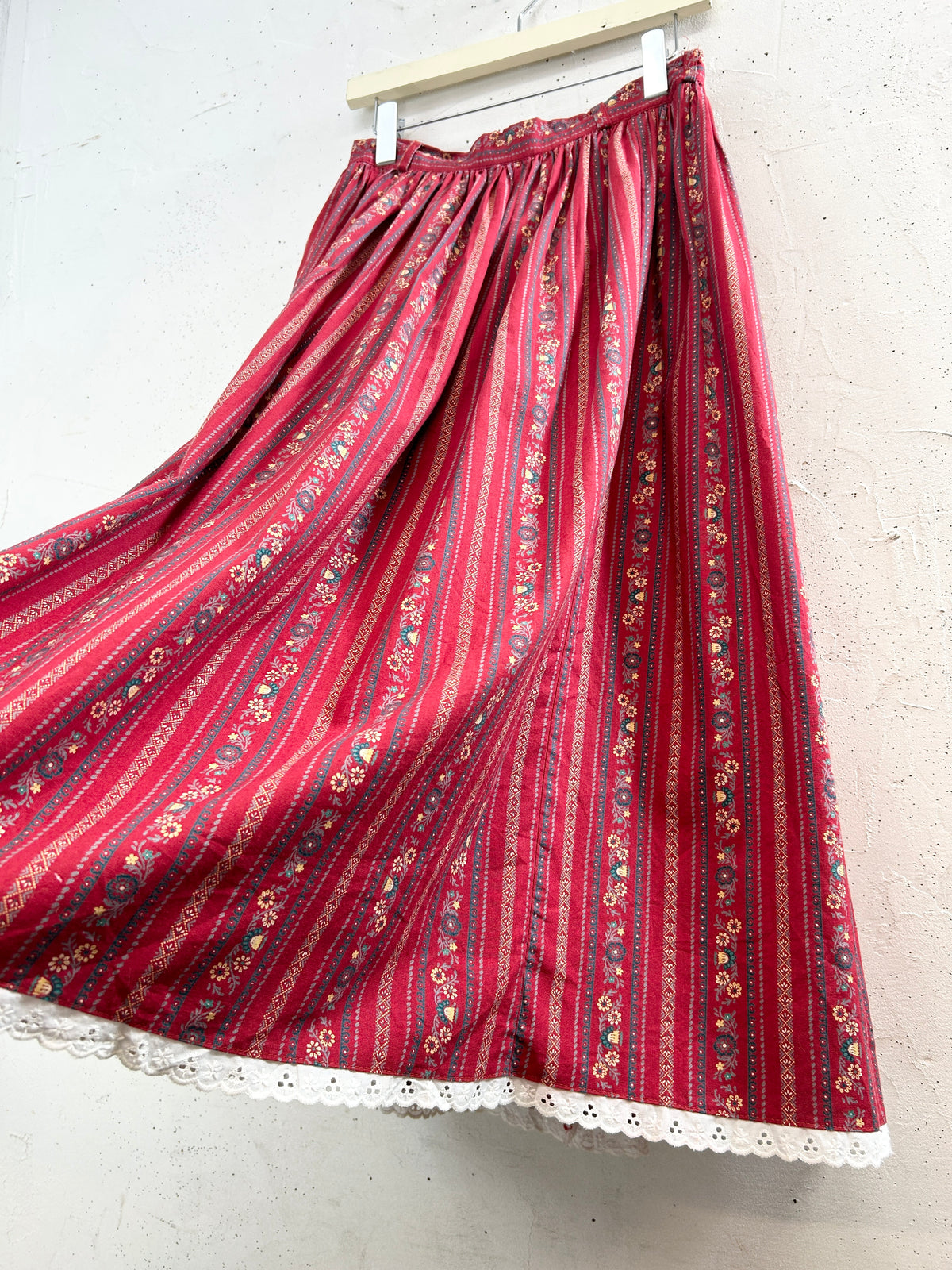 Vintage Tyrol Skirt [J34334]