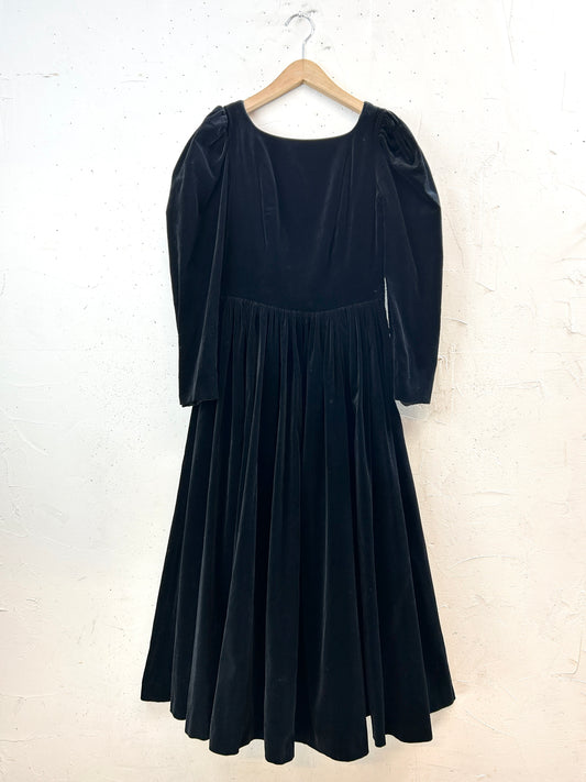 Vintage Velour Dress 〜Laura Ashley〜 [J30666]